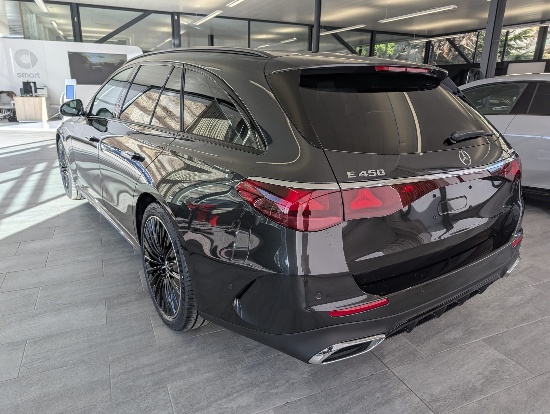 MERCEDES-BENZ E 450 9G-Tronic 4Matic - 3