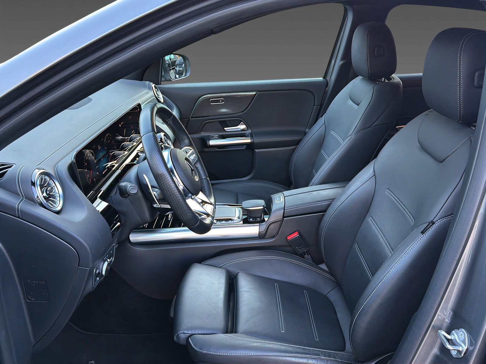 MERCEDES-BENZ GLA 45 4Matic - 12