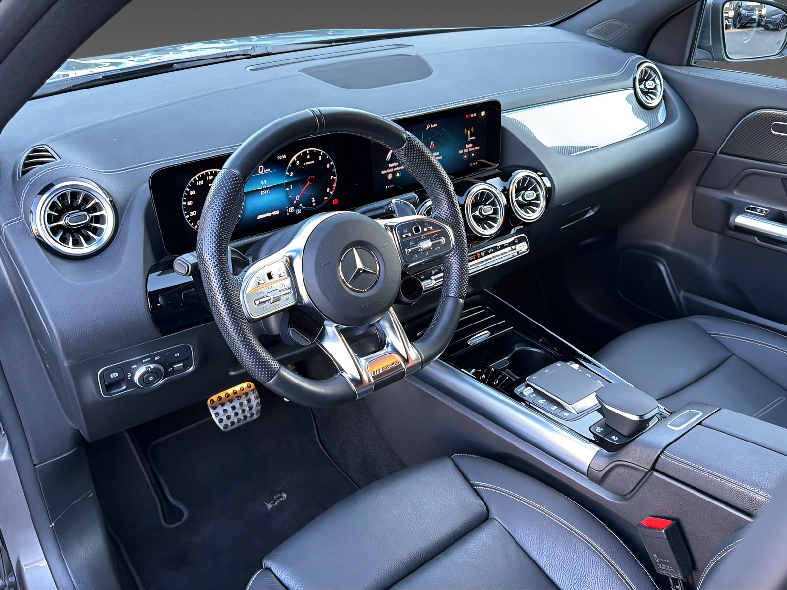 MERCEDES-BENZ GLA 45 4Matic - 9