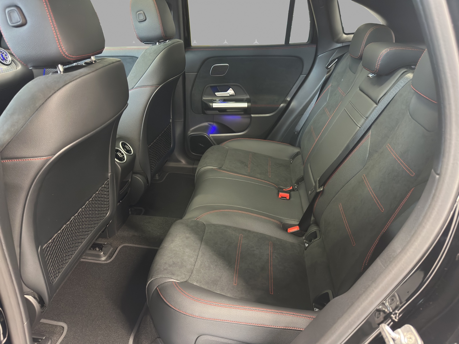 MERCEDES-BENZ EQA 300 66,5kWh 4Matic Excellence - 14