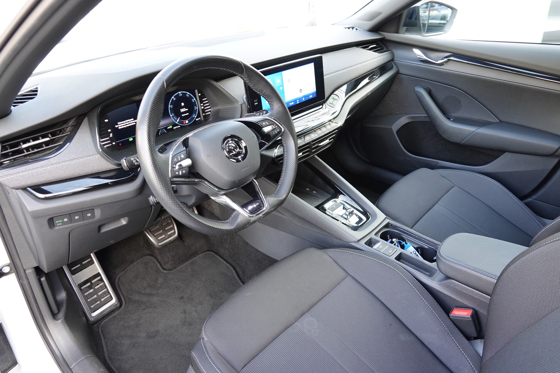 SKODA Octavia Combi 2.0 TSI SportLine DSG 4x4 - 10