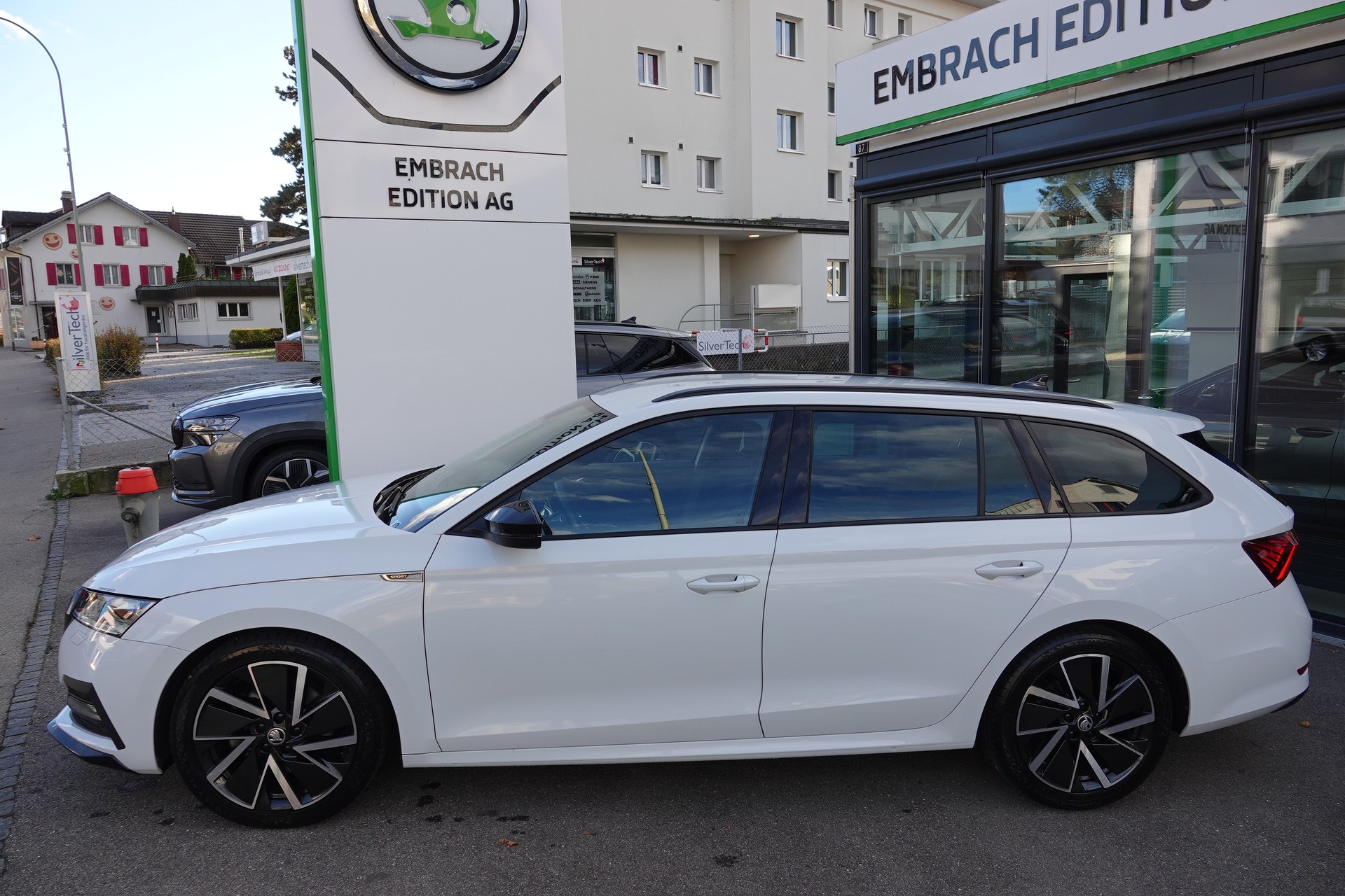 SKODA Octavia Combi 2.0 TSI SportLine DSG 4x4 - 5