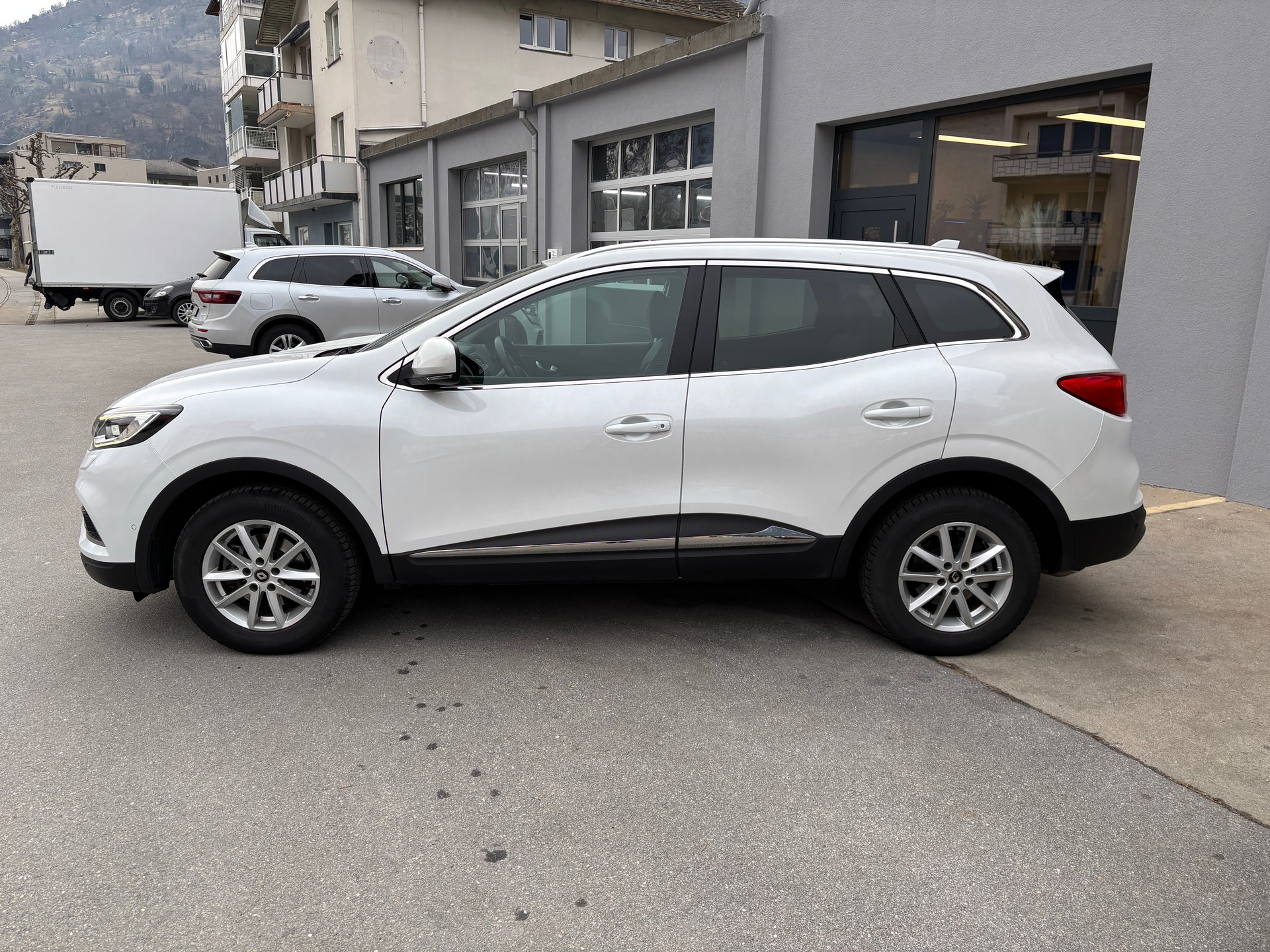 RENAULT Kadjar 1.3 16V T Intens EDC - 5