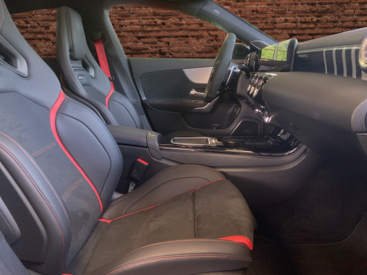 MERCEDES-BENZ CLA SB 35 AMG 8G-DCT 4M - 12