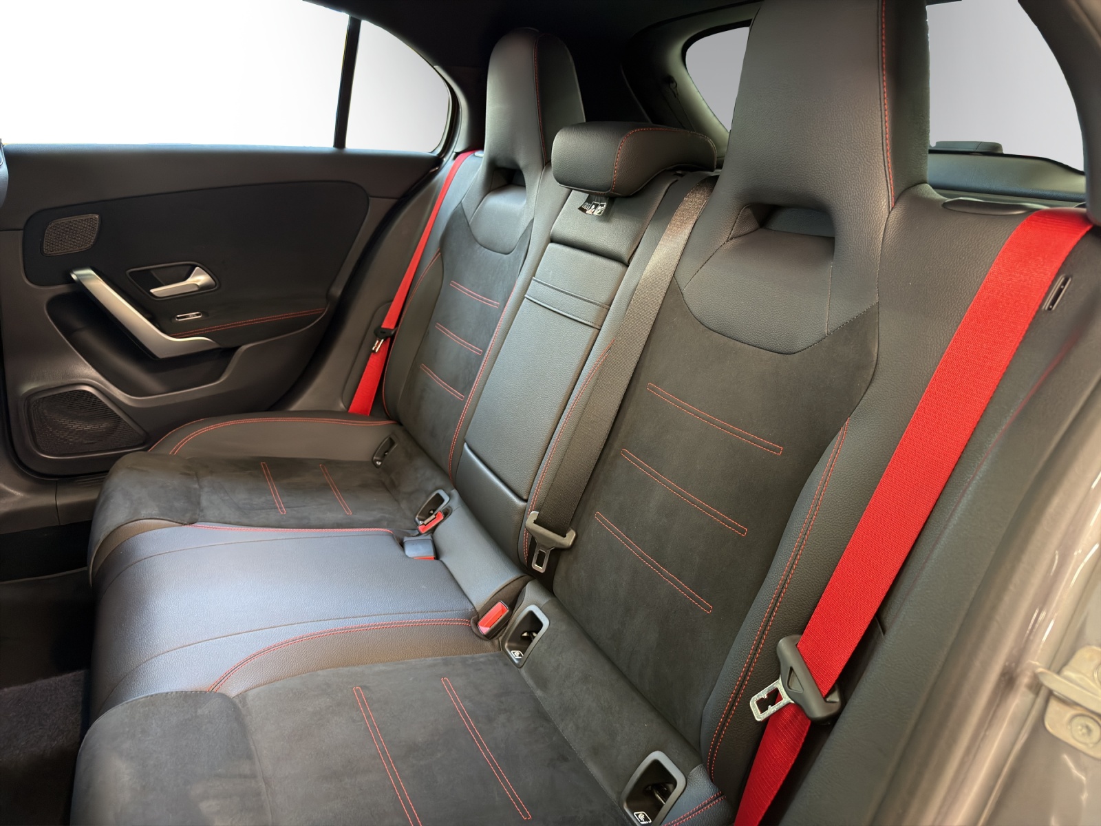 MERCEDES-BENZ A AMG 35 4Matic 8G-DCT - 15