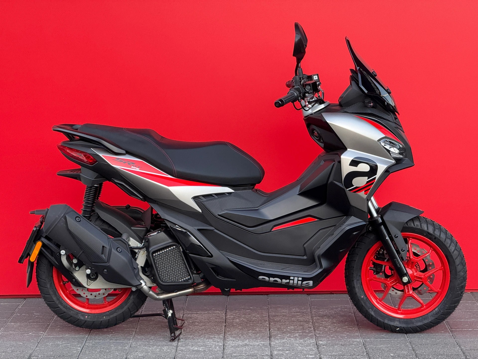 APRILIA SR 125 GT Sport ABS E5+ - 1