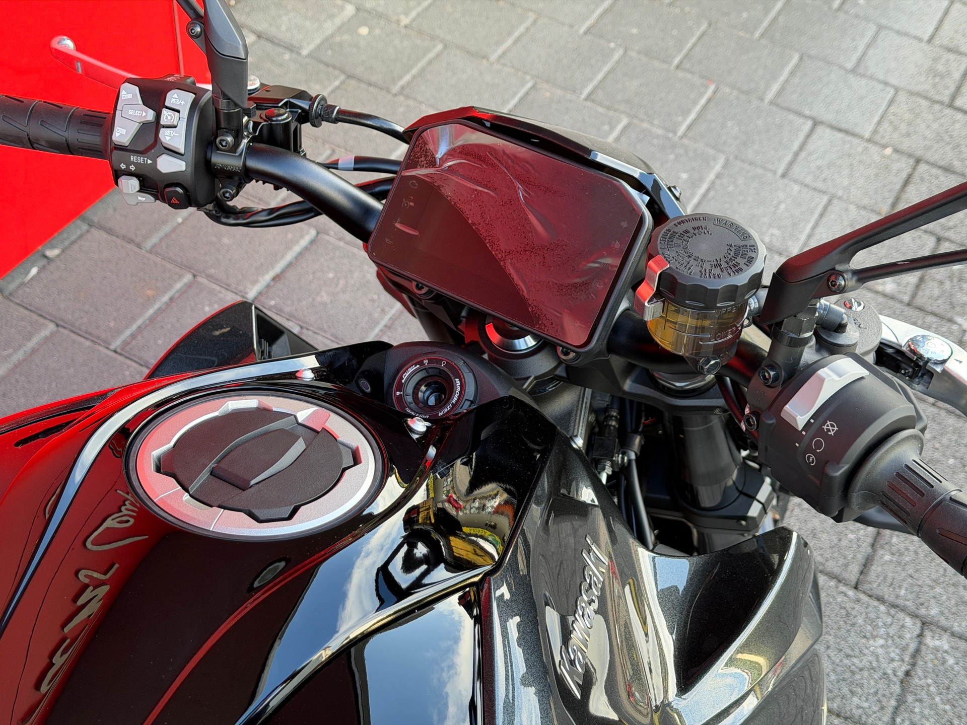KAWASAKI Z1100 - 8