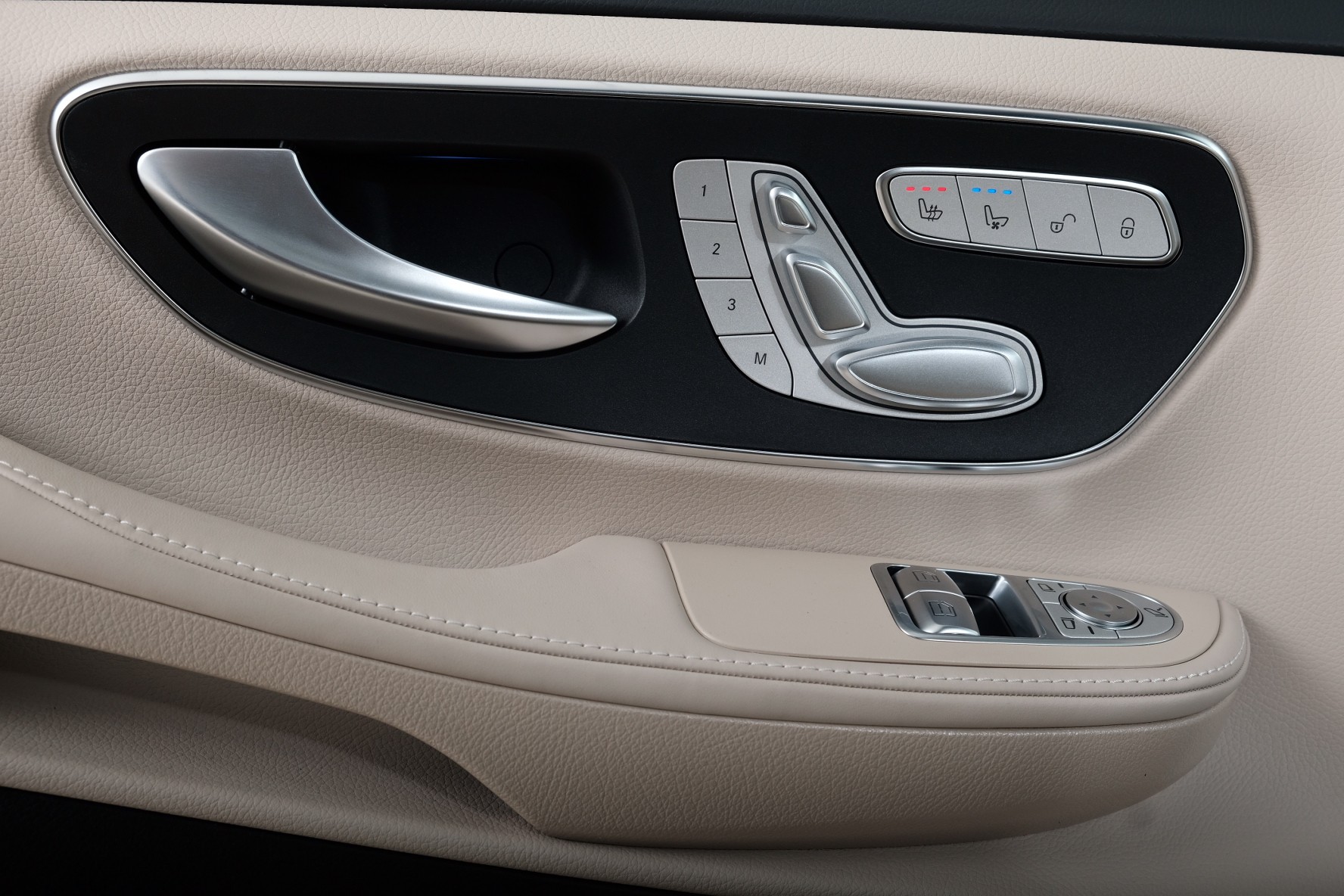 MERCEDES-BENZ V 300 d lang Swiss Edition 4Matic 9G-Tronic - 13