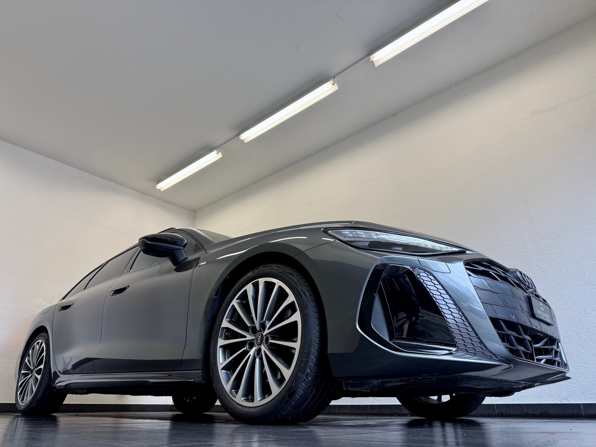 AUDI A6 Avant 40 TDI S line quattro S-tronic - 3