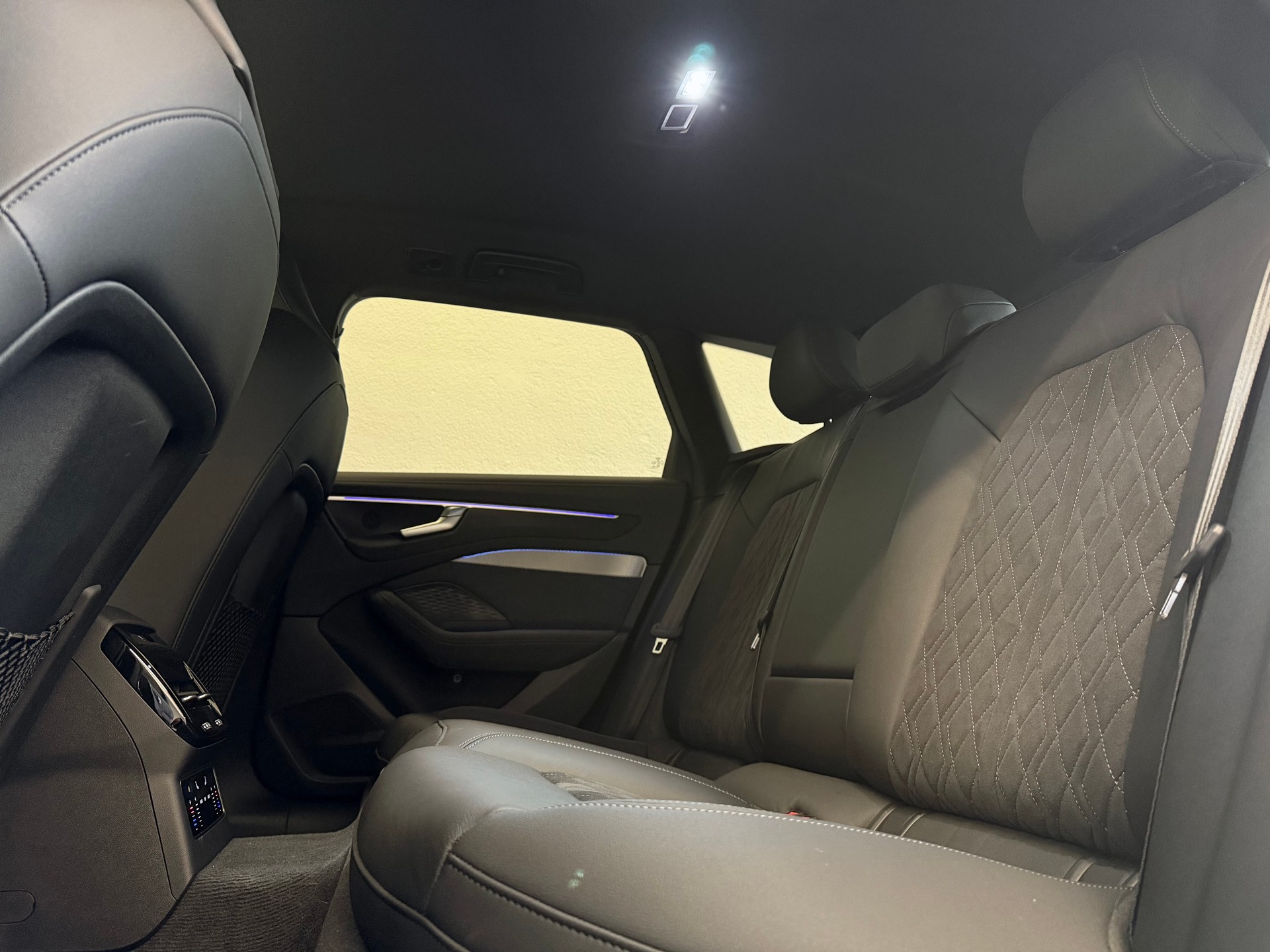 AUDI A6 Avant 40 TDI S line quattro S-tronic - 26