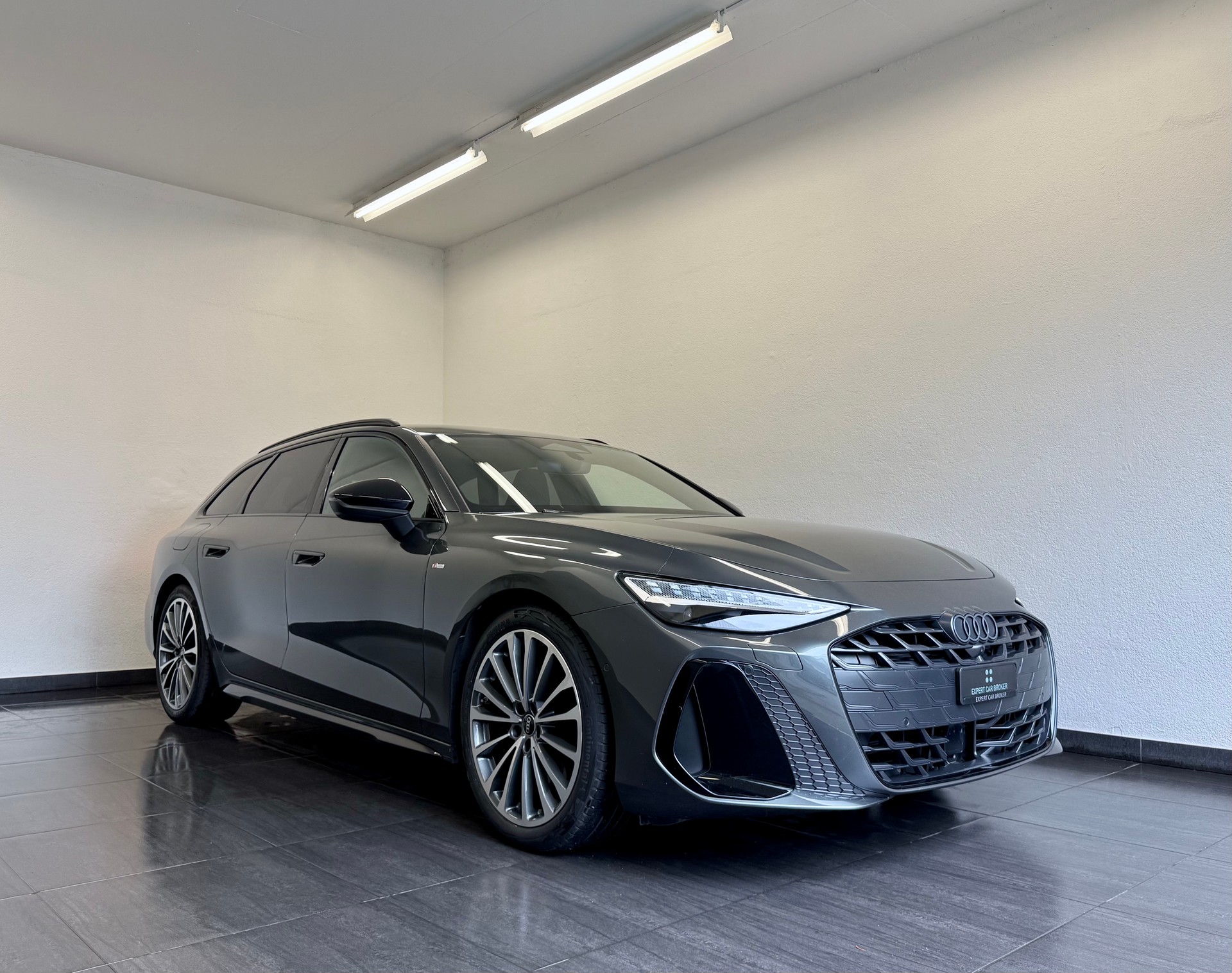 AUDI A6 Avant 40 TDI S line quattro S-tronic - 2