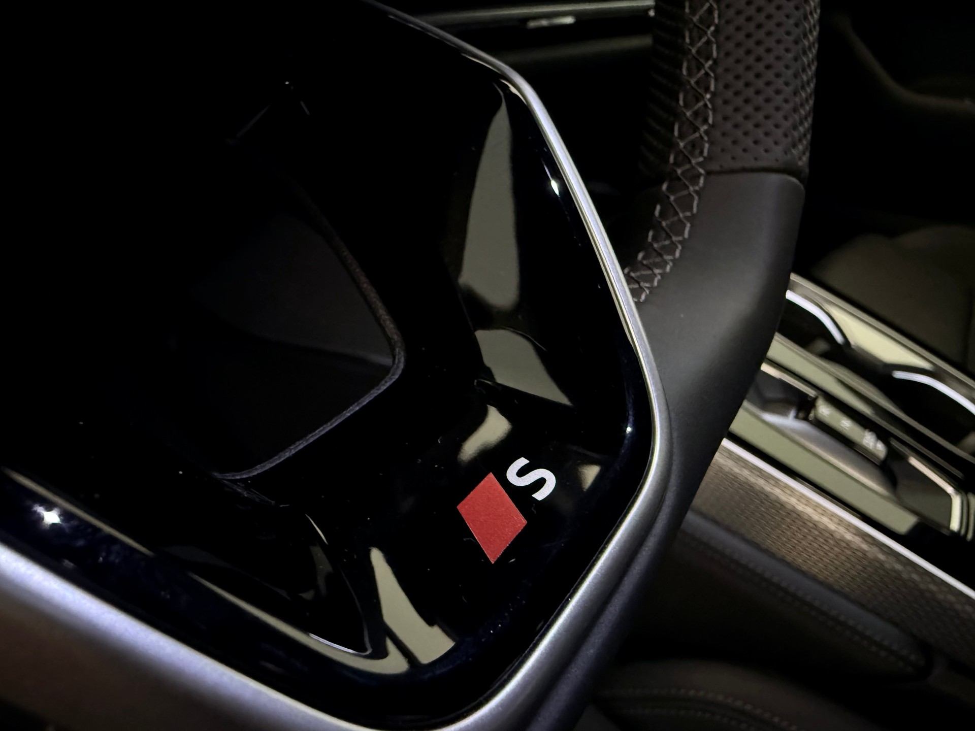 AUDI A6 Avant 40 TDI S line quattro S-tronic - 25