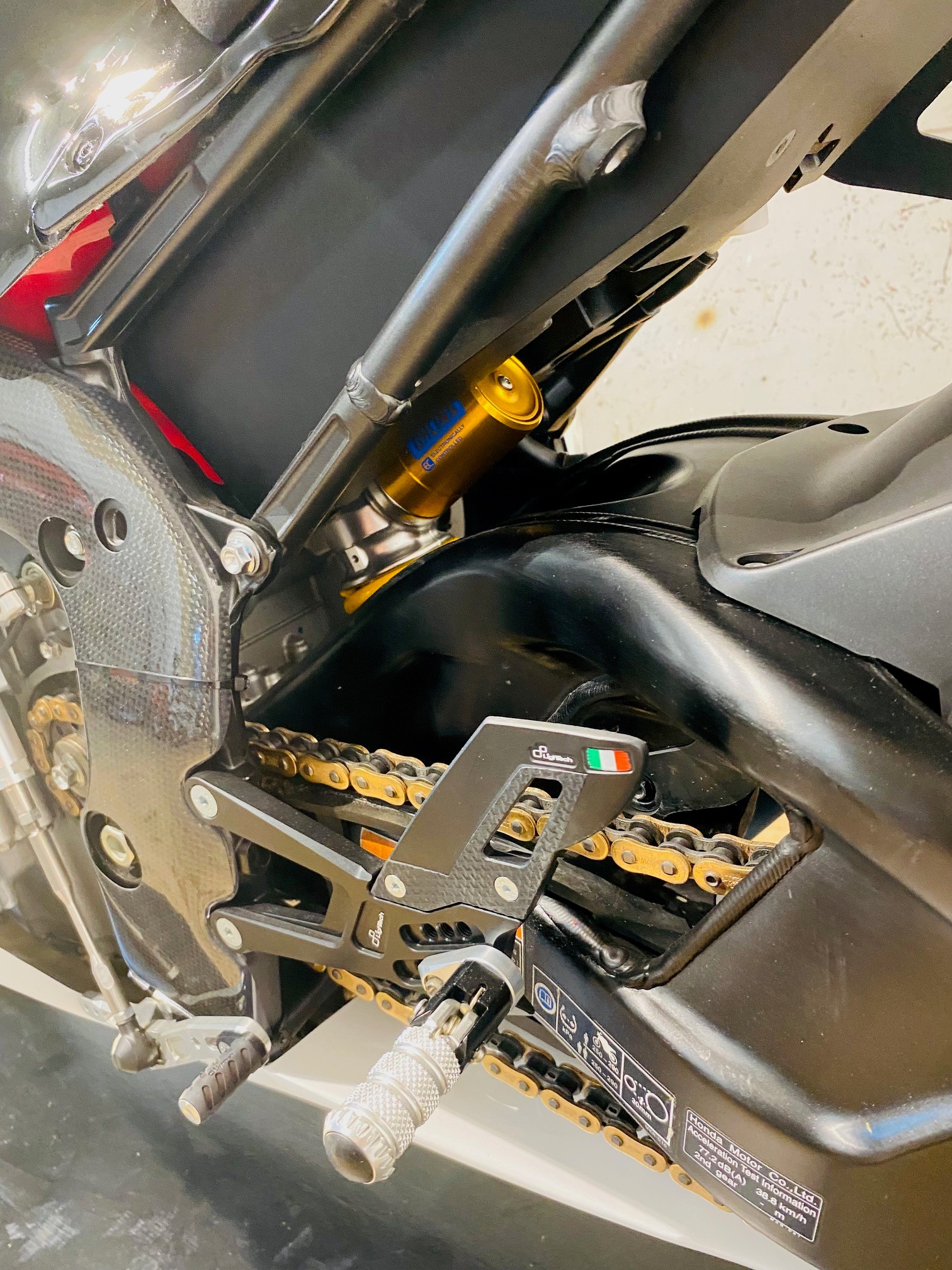 HONDA CBR 1000 RR-R SP - 11
