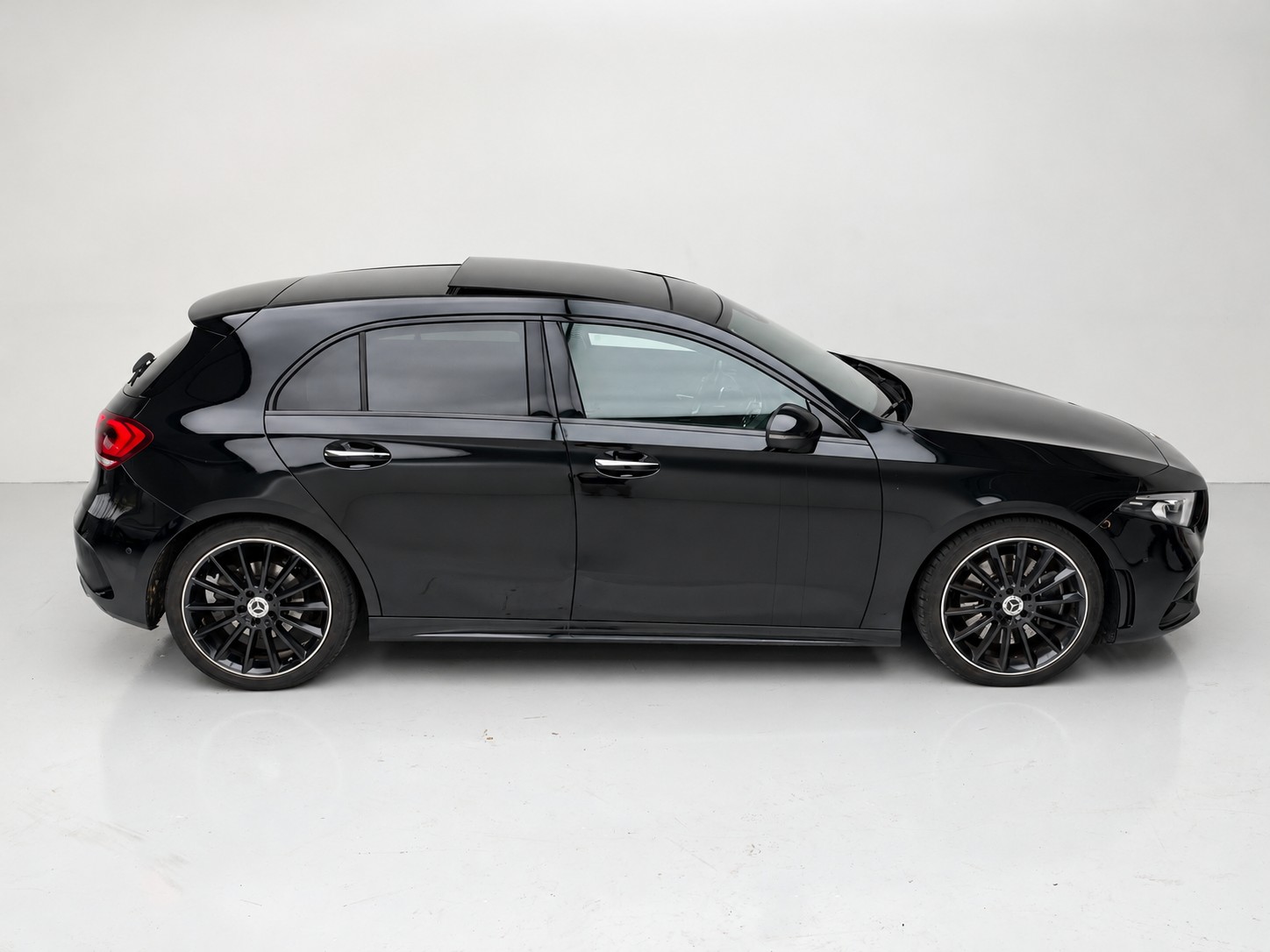 MERCEDES-BENZ A 250 4Matic AMG Line 4Matic 7G-DCT - 10