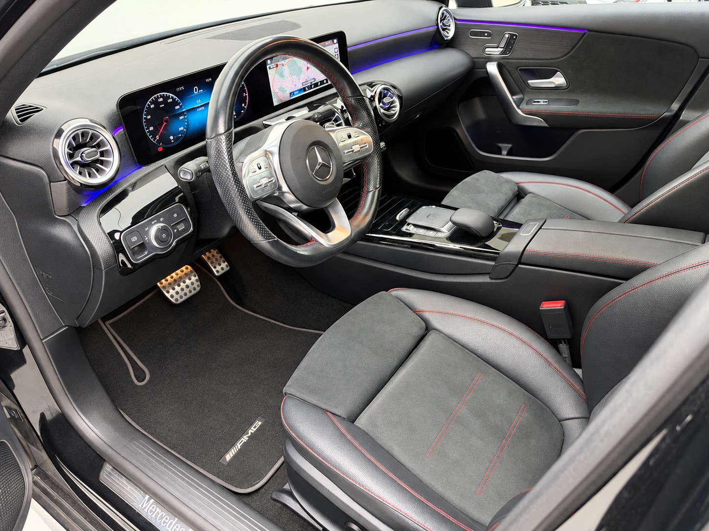 MERCEDES-BENZ A 250 4Matic AMG Line 4Matic 7G-DCT - 15