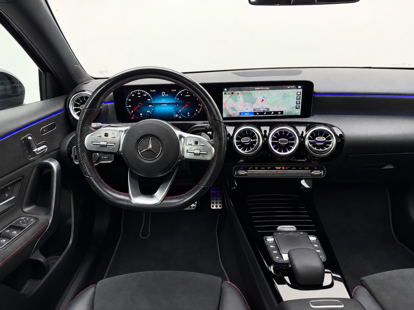 MERCEDES-BENZ A 250 4Matic AMG Line 4Matic 7G-DCT - 23