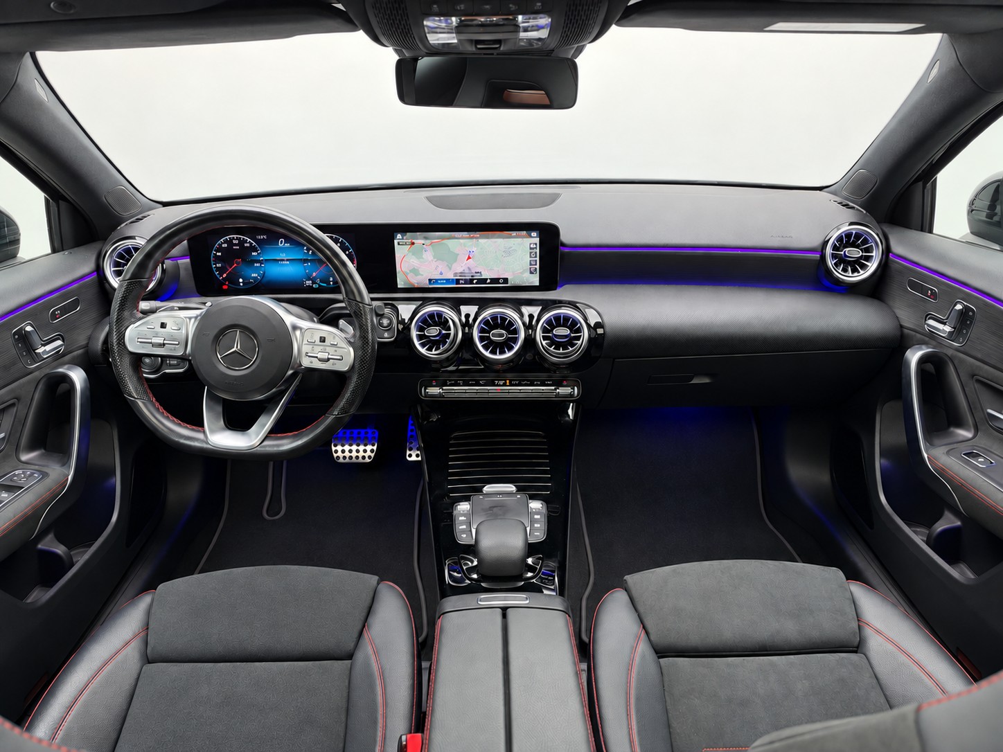 MERCEDES-BENZ A 250 4Matic AMG Line 4Matic 7G-DCT - 16