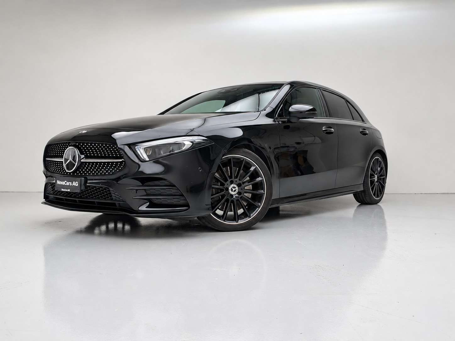 MERCEDES-BENZ A 250 4Matic AMG Line 4Matic 7G-DCT - 32