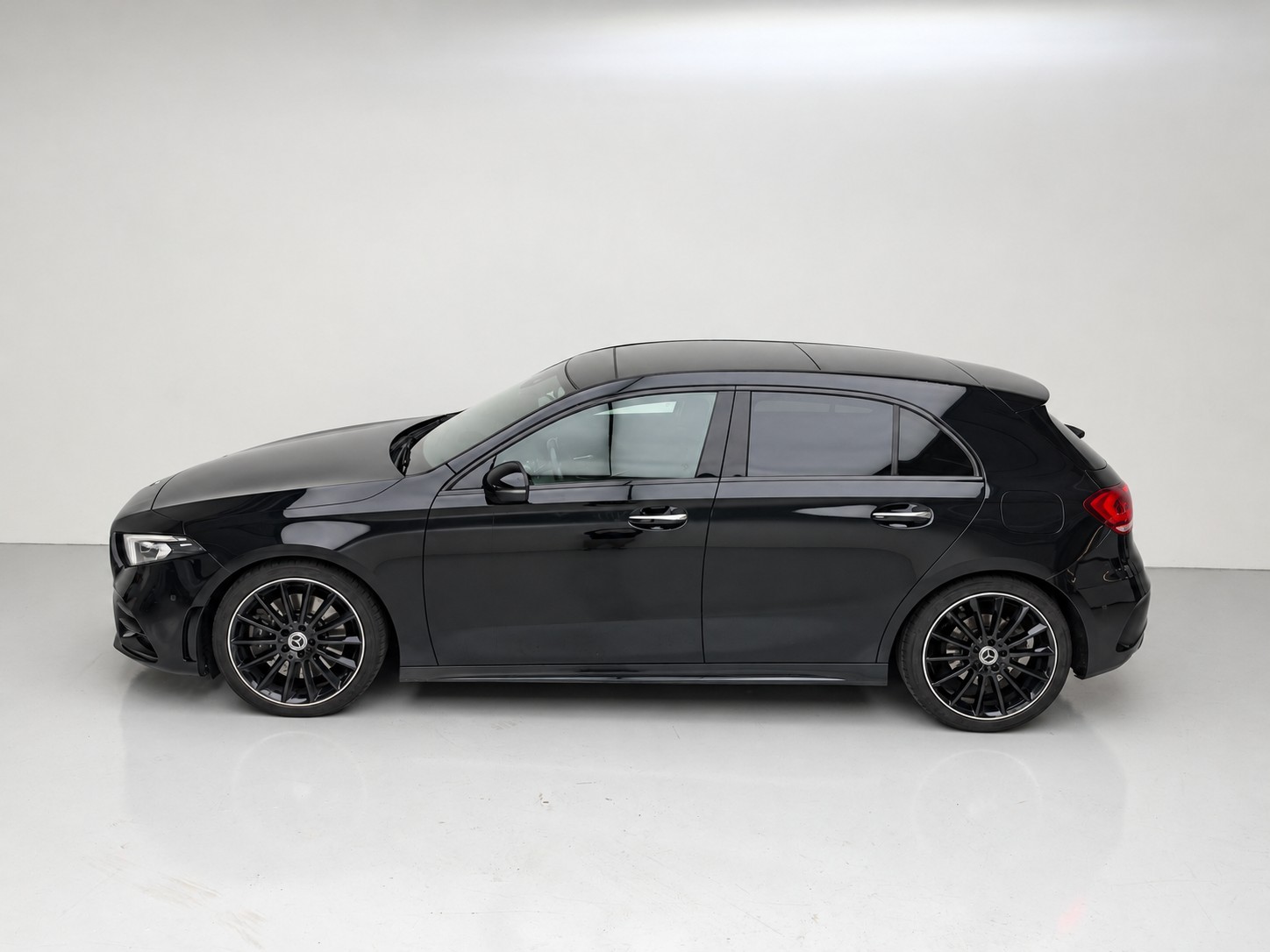 MERCEDES-BENZ A 250 4Matic AMG Line 4Matic 7G-DCT - 3