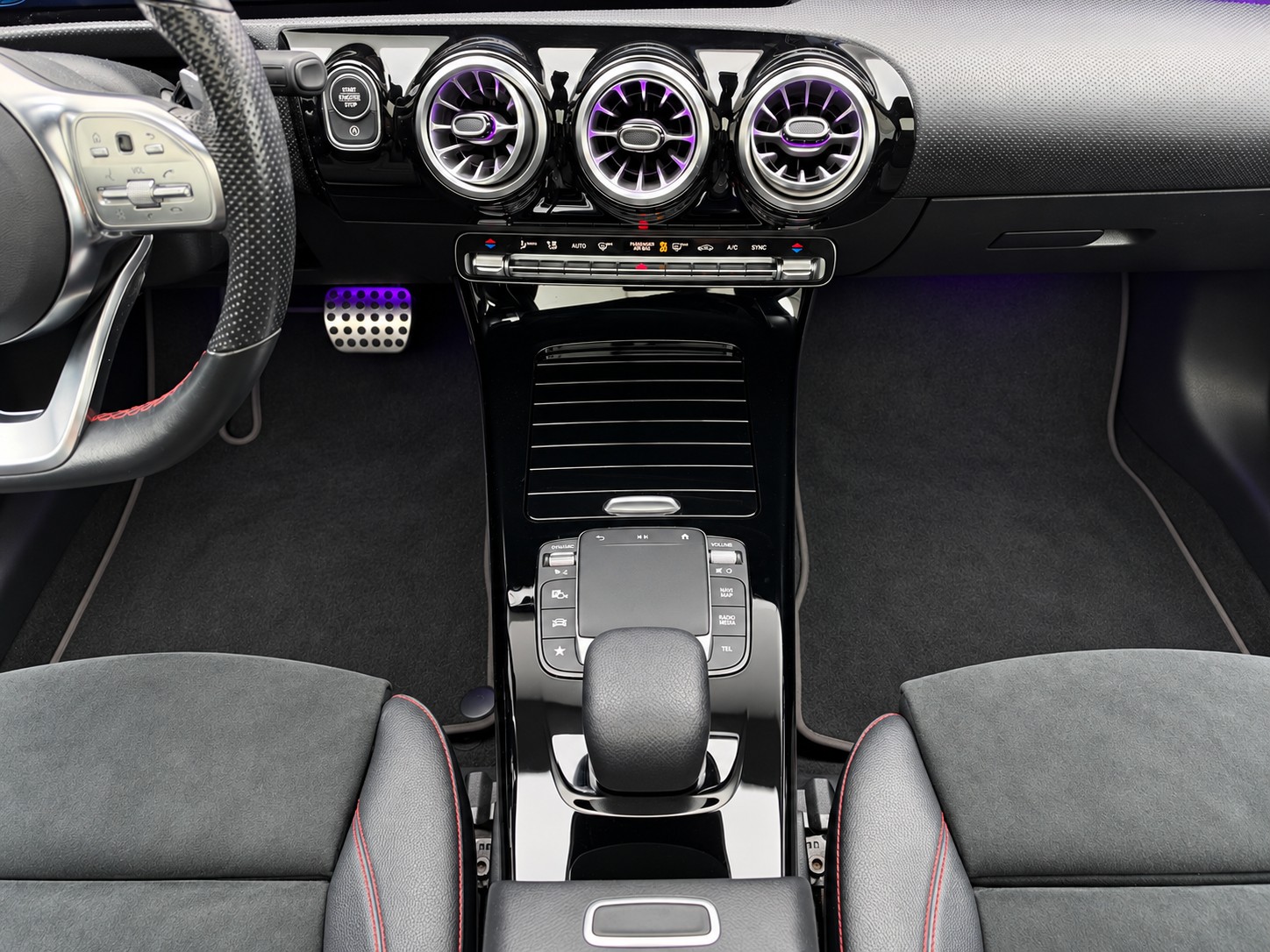 MERCEDES-BENZ A 250 4Matic AMG Line 4Matic 7G-DCT - 26