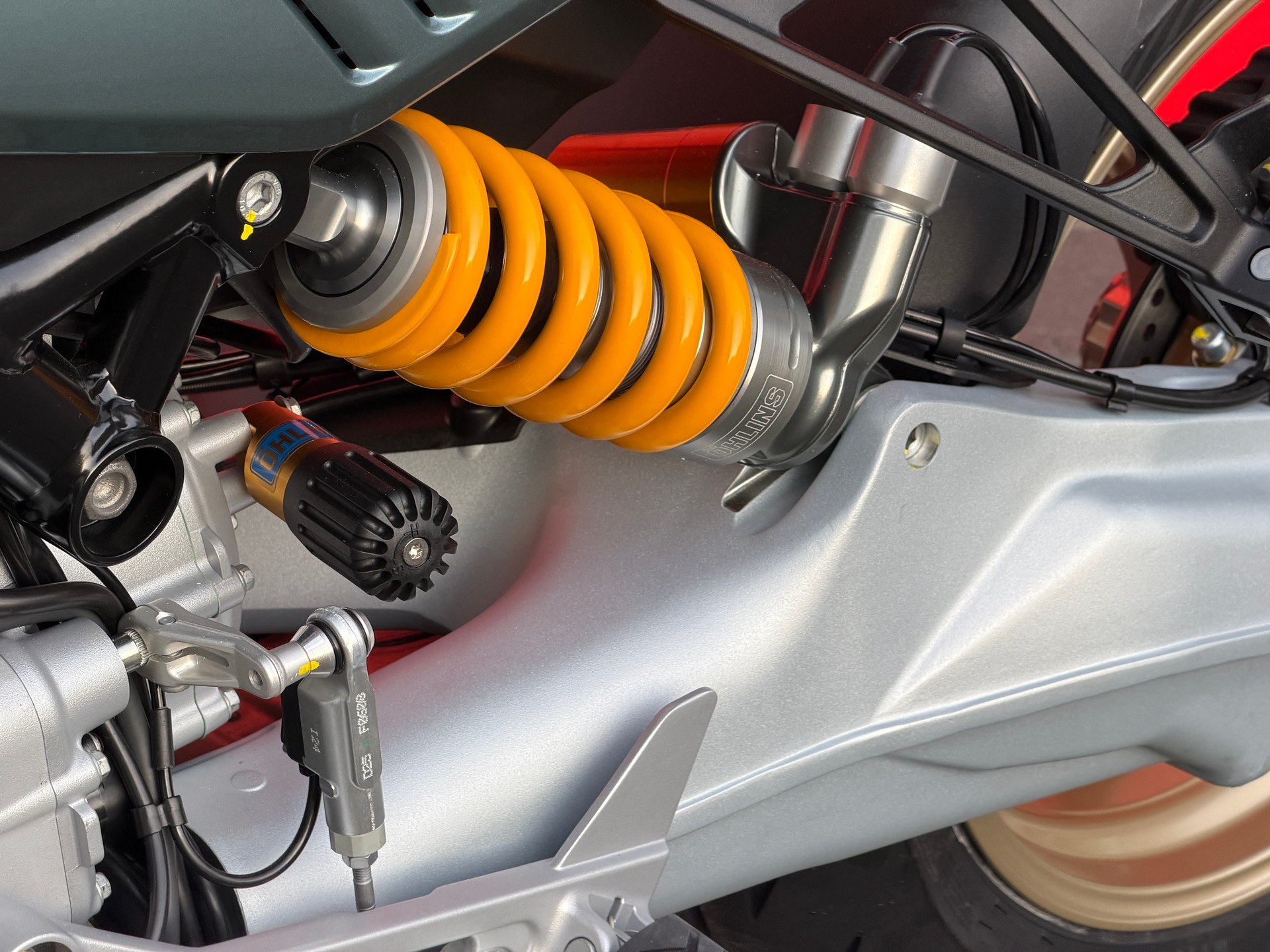 MOTO GUZZI V100 Mandello S E5+ - 12