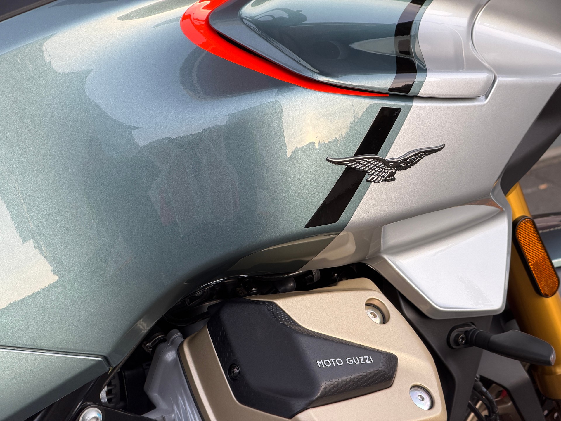 MOTO GUZZI V100 Mandello S E5+ - 6