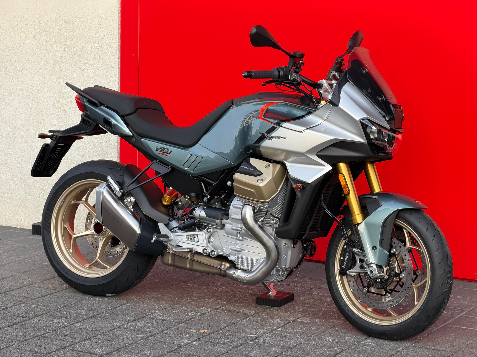 MOTO GUZZI V100 Mandello S E5+ - 4
