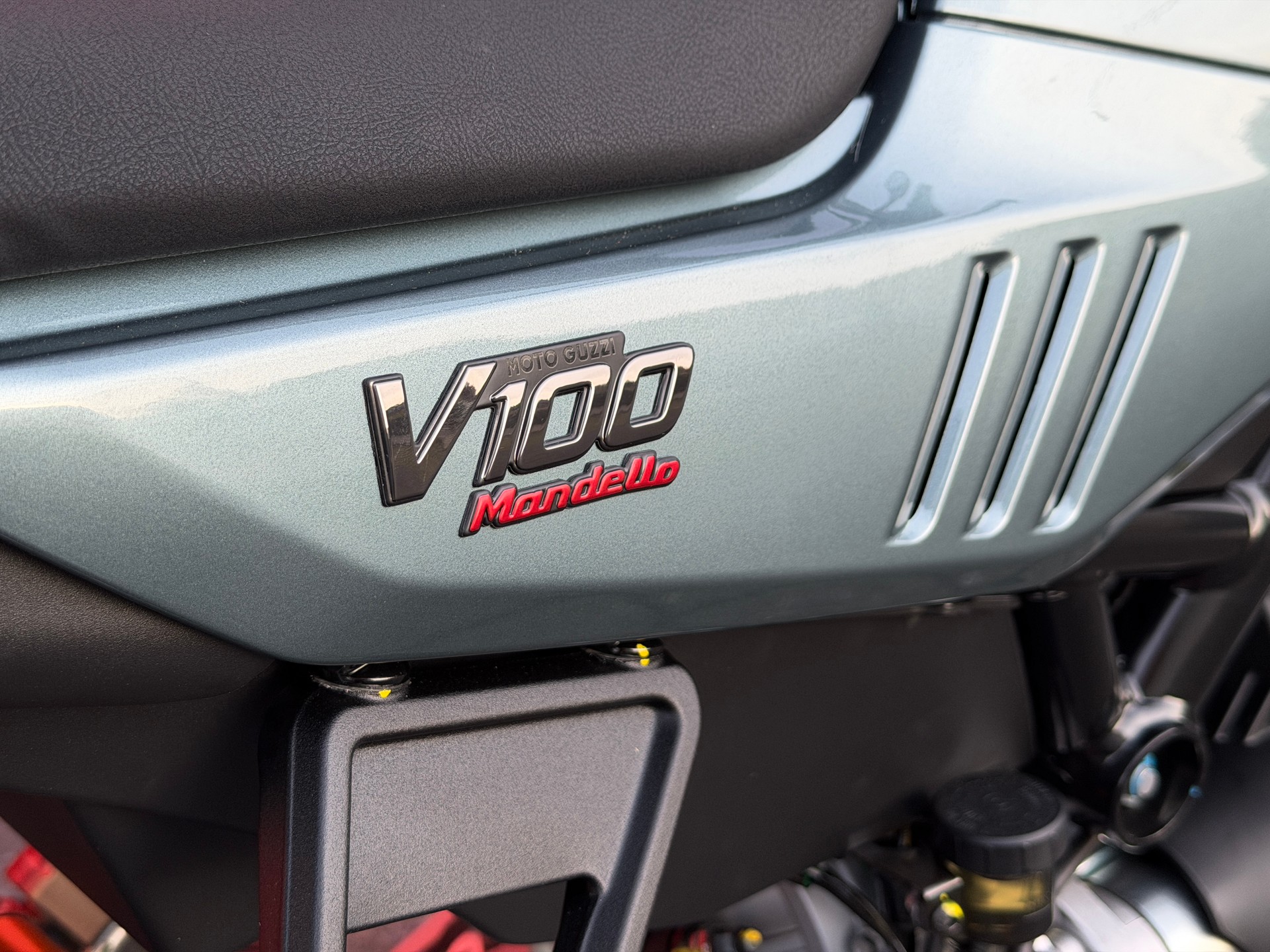MOTO GUZZI V100 Mandello S E5+ - 5