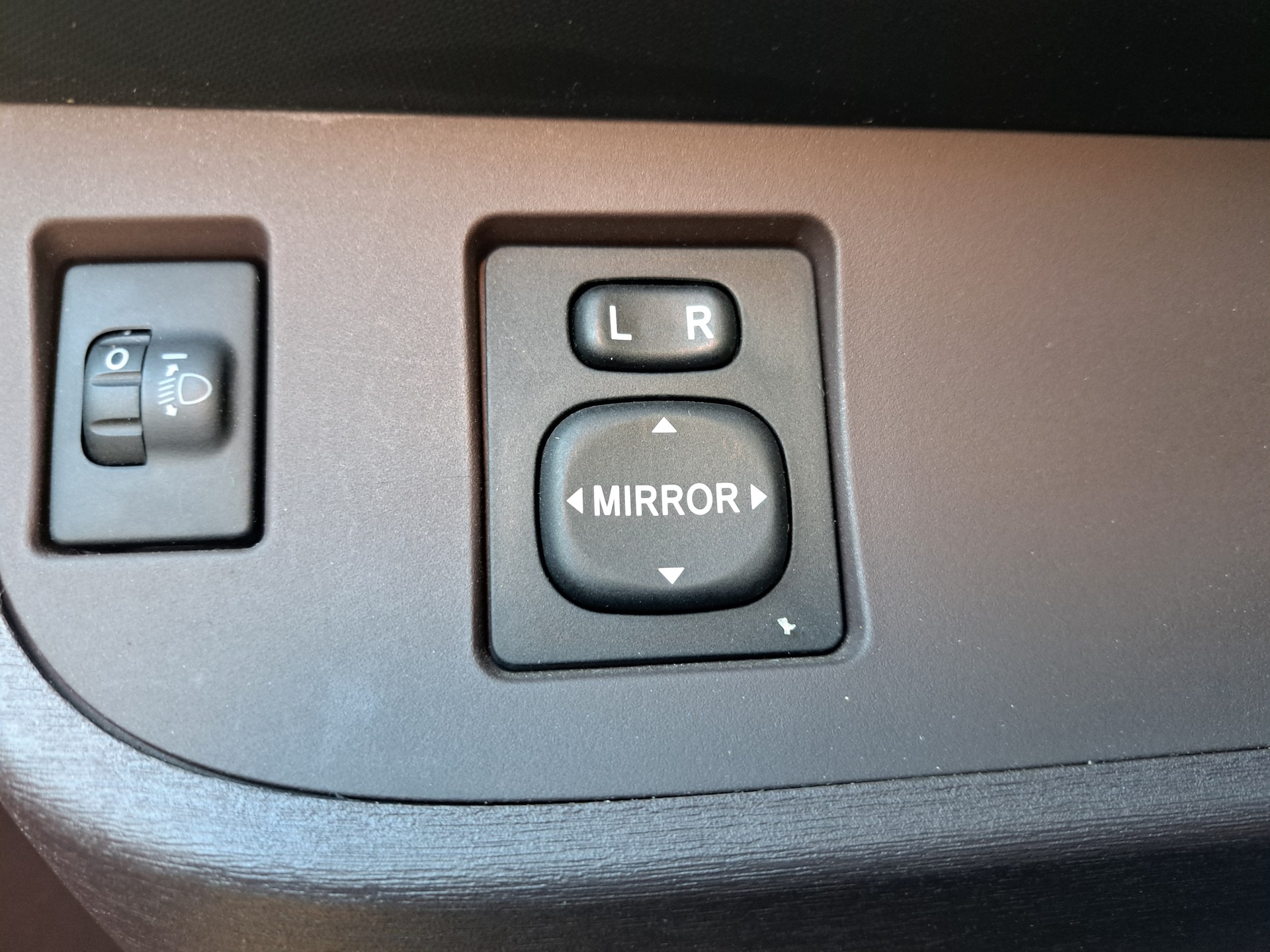 TOYOTA iQ2 1.0 VVT-i Multidrive - 14