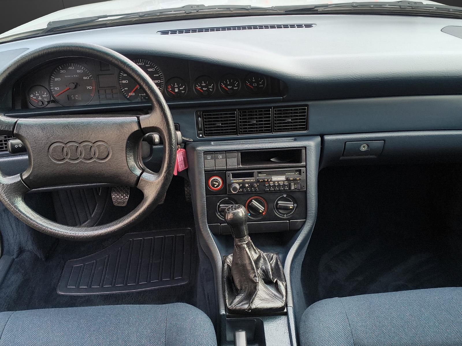 AUDI 100 2.3 E - 12