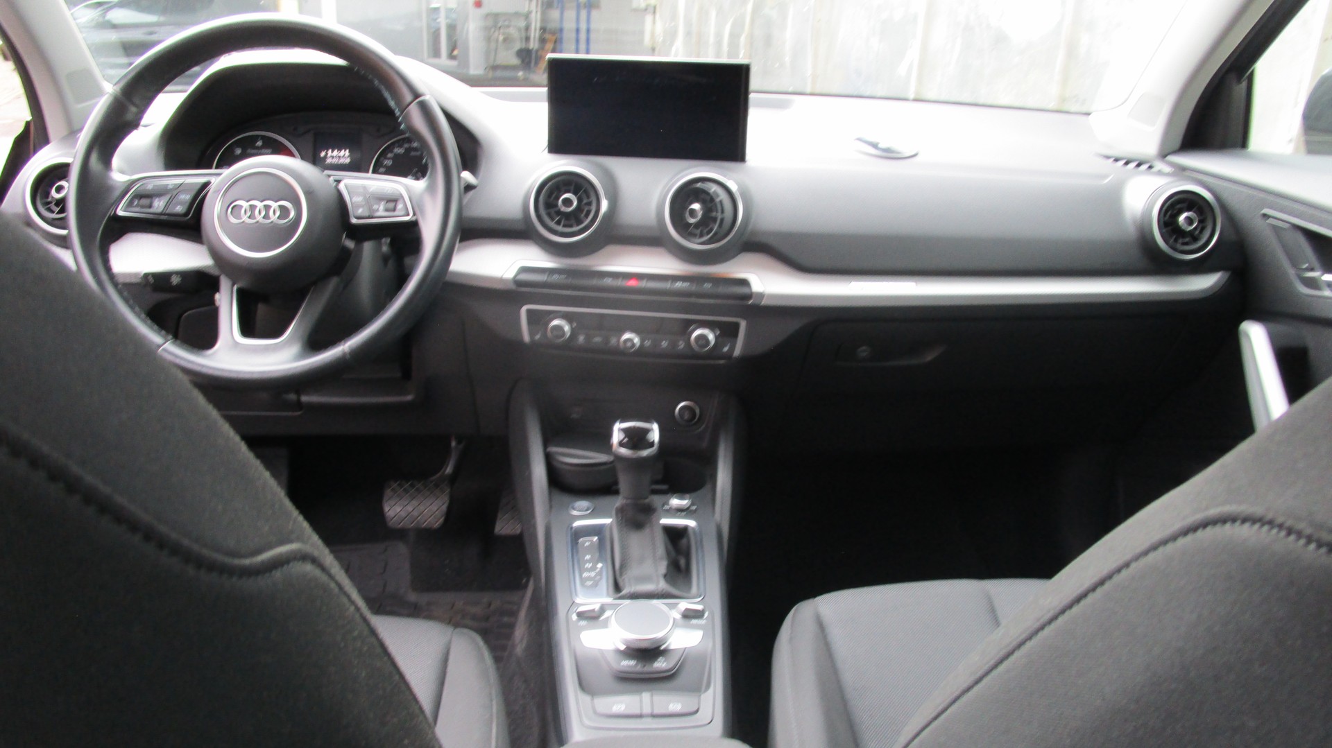 AUDI Q2 35 TDI advanced quattro S-tronic - 8