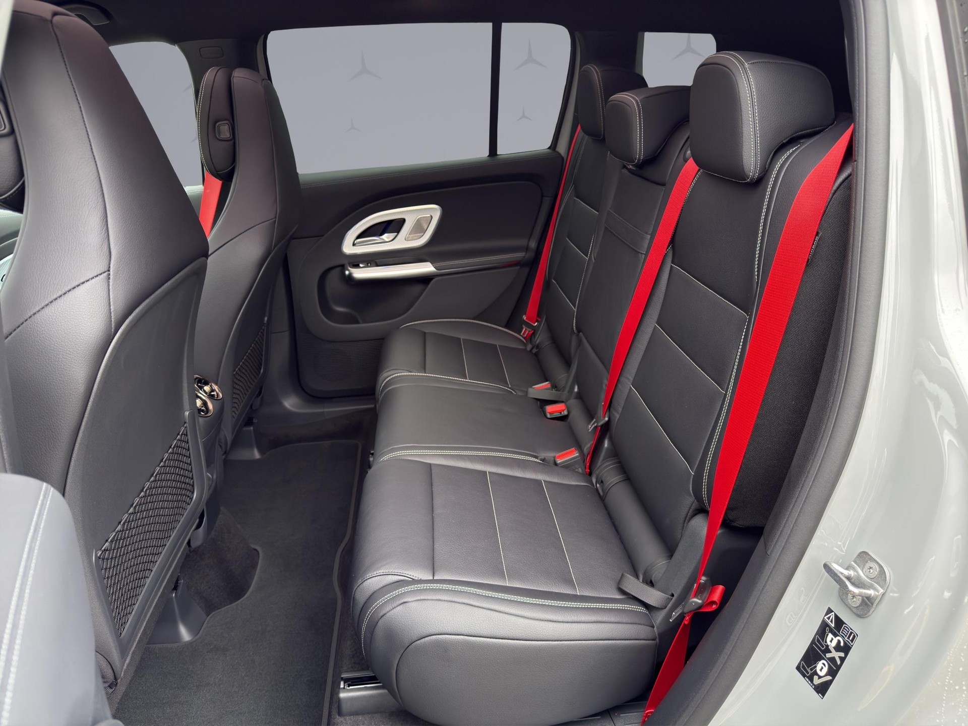 MERCEDES-BENZ GLB 350 4matic - 13