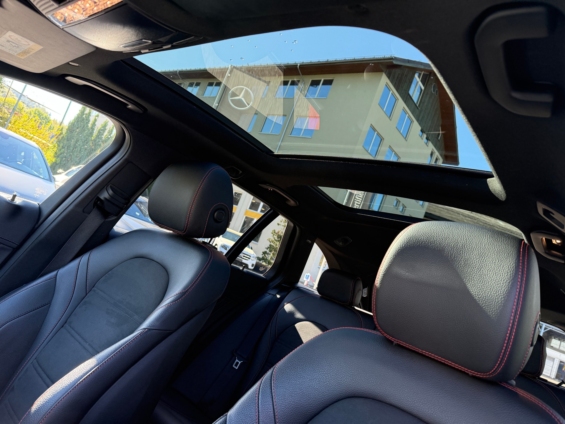 MERCEDES-BENZ C 43 AMG 4Matic - 12