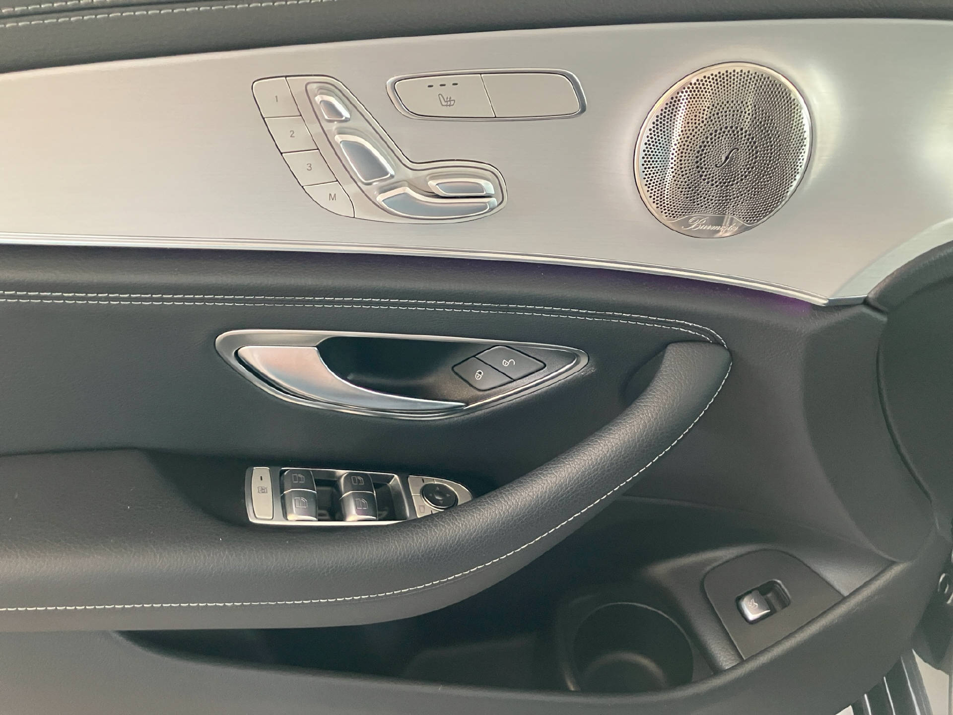 MERCEDES-BENZ E 220 d Swiss Star AMG Line - 14