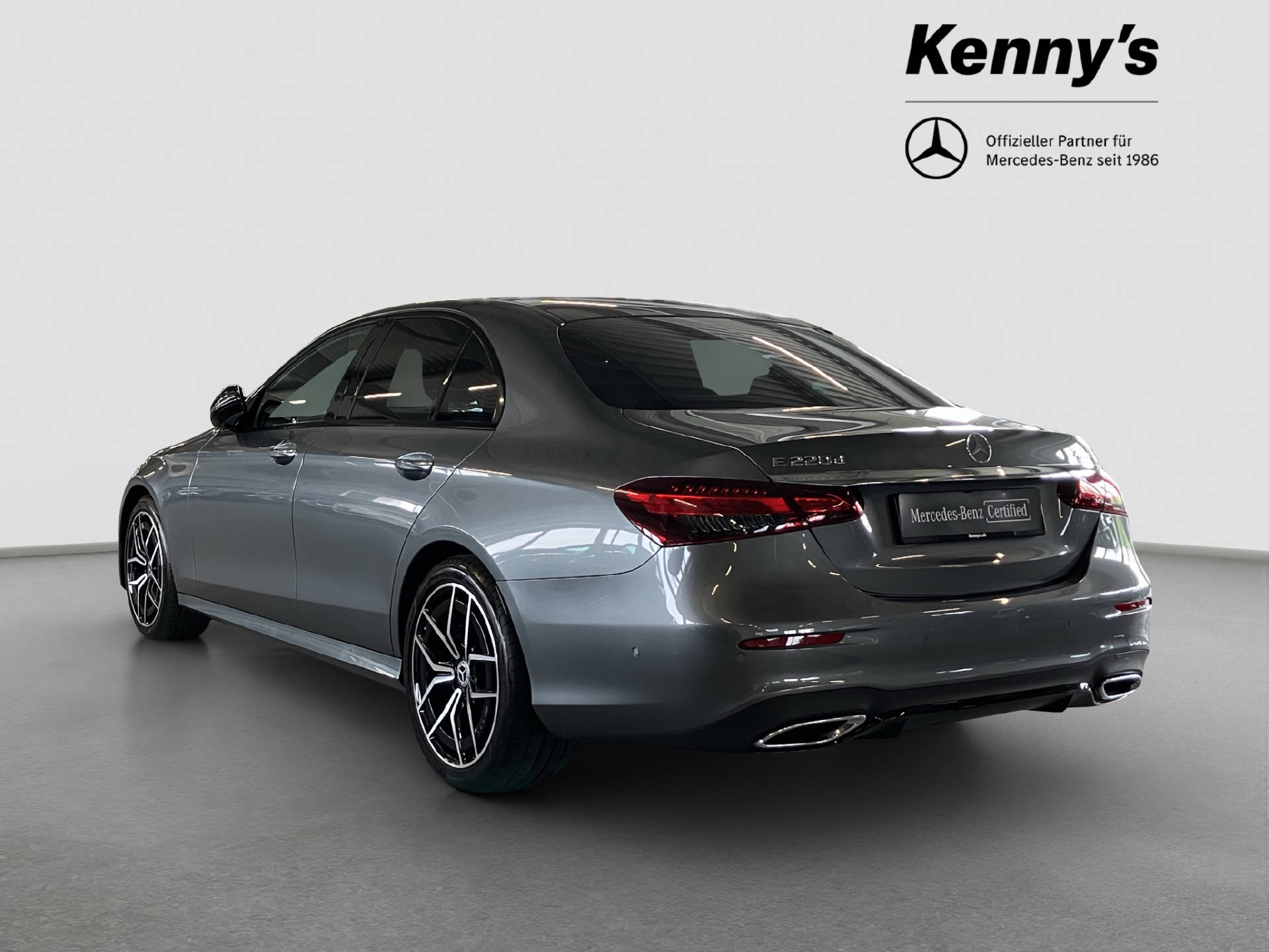 MERCEDES-BENZ E 220 d Swiss Star AMG Line - 5