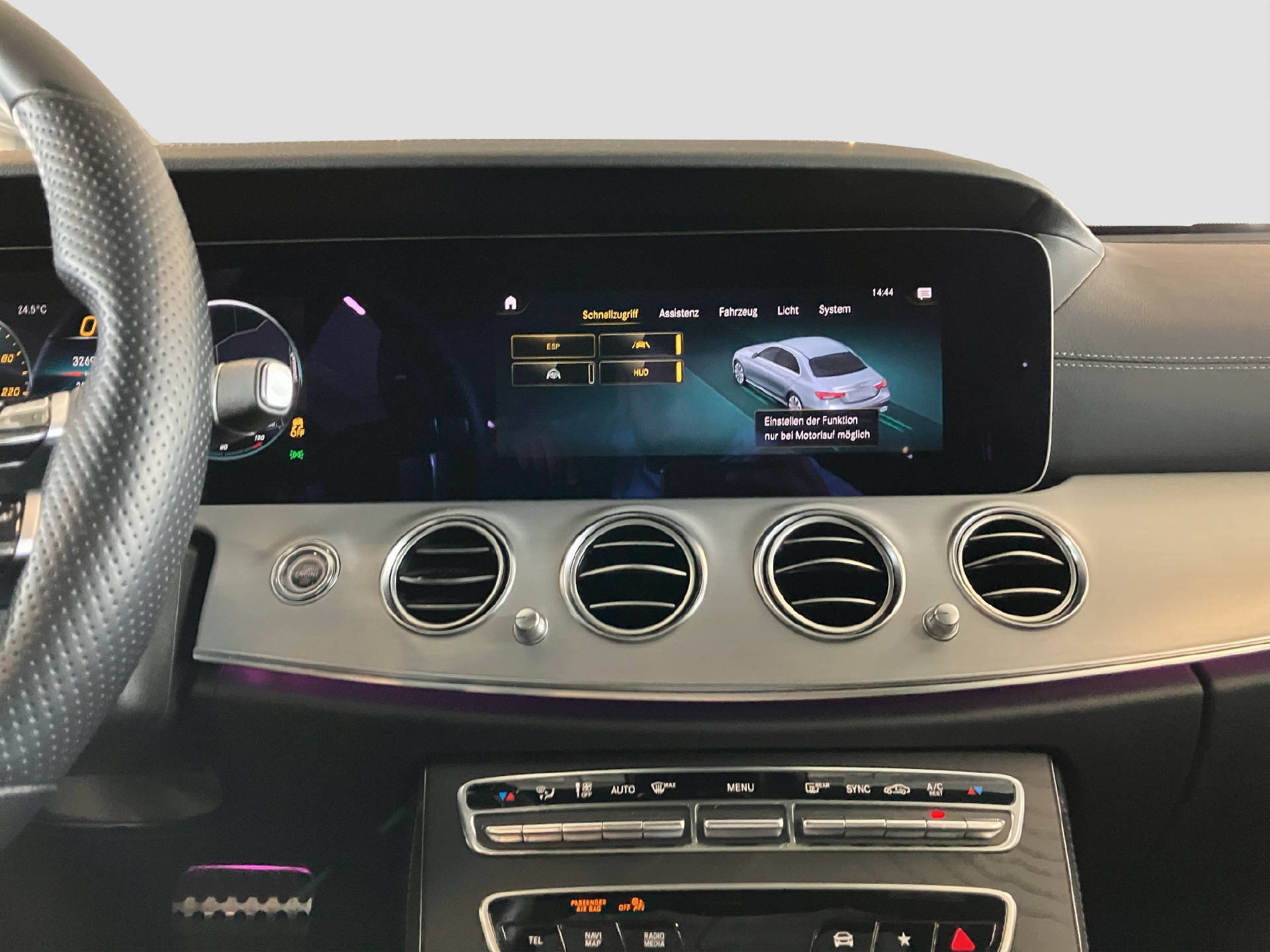 MERCEDES-BENZ E 220 d Swiss Star AMG Line - 12