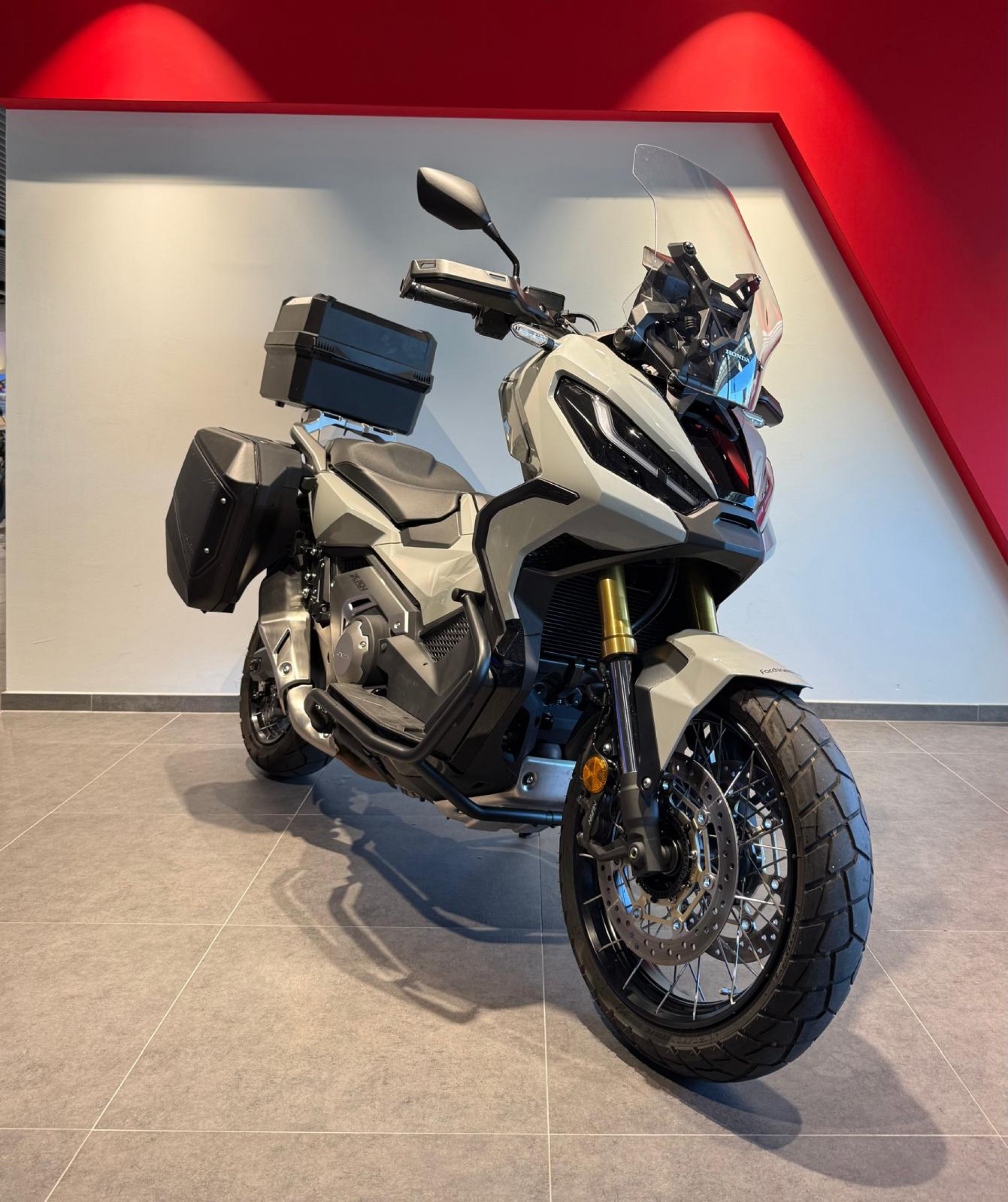 HONDA X-ADV 750