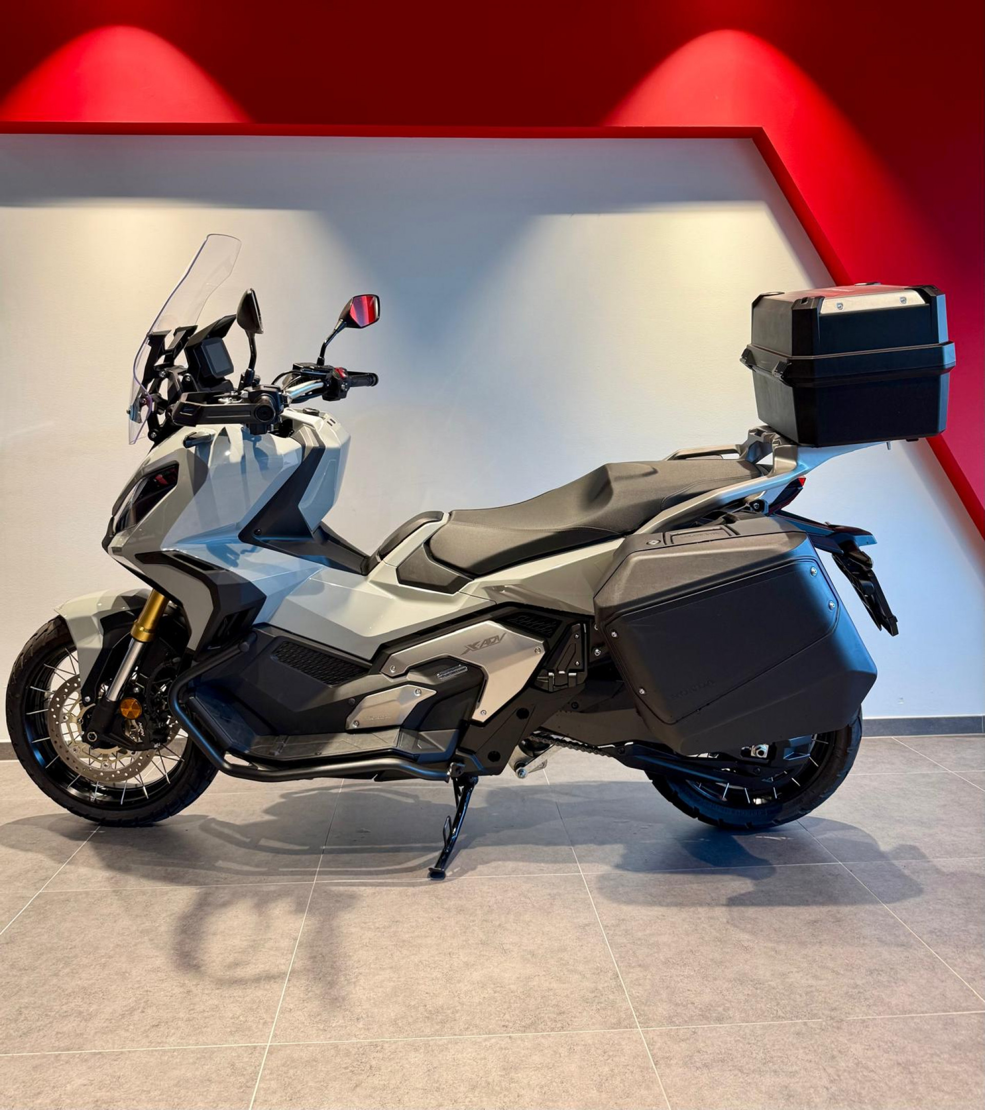 HONDA X-ADV 750 - 3