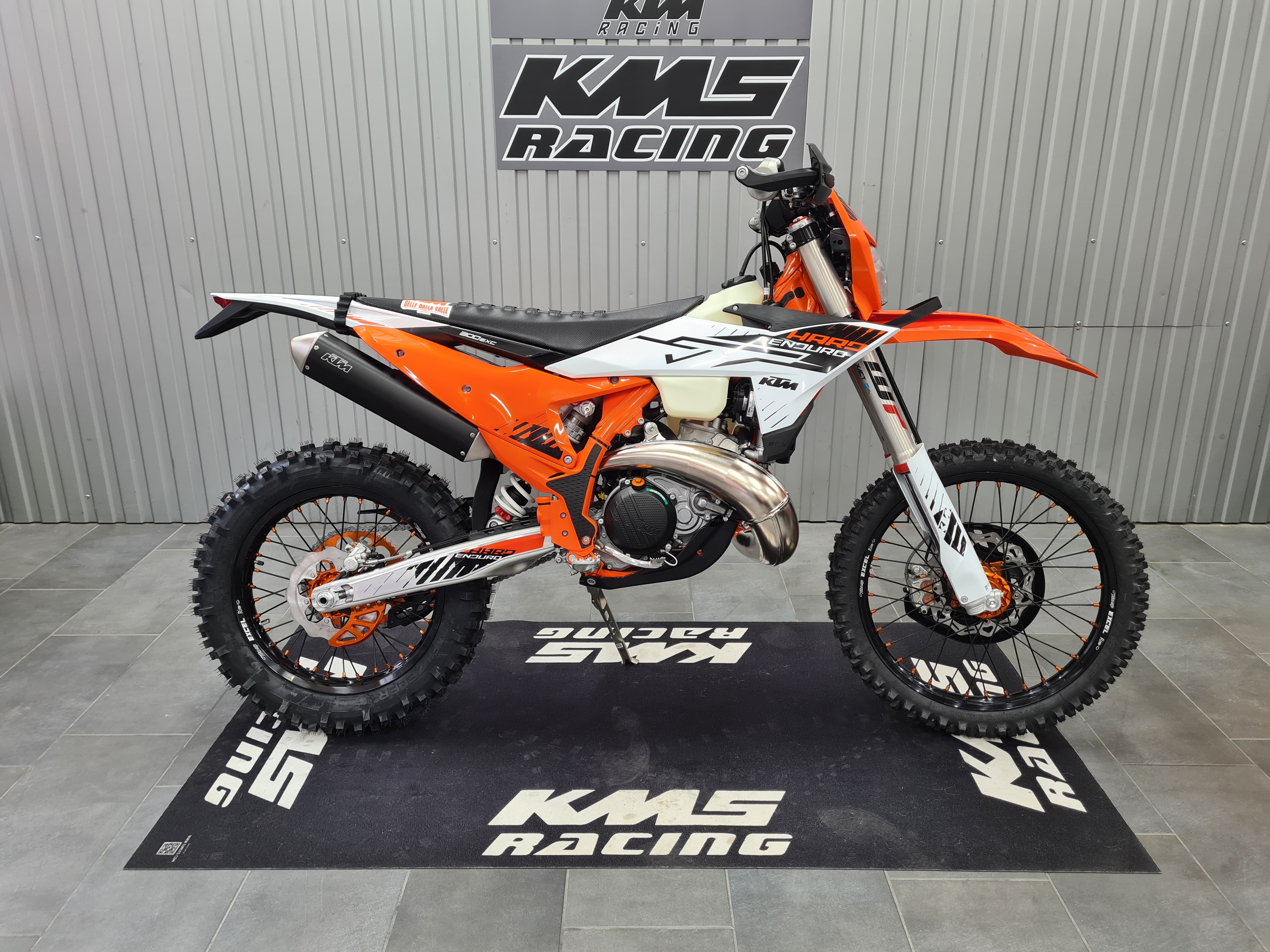 KTM 300
