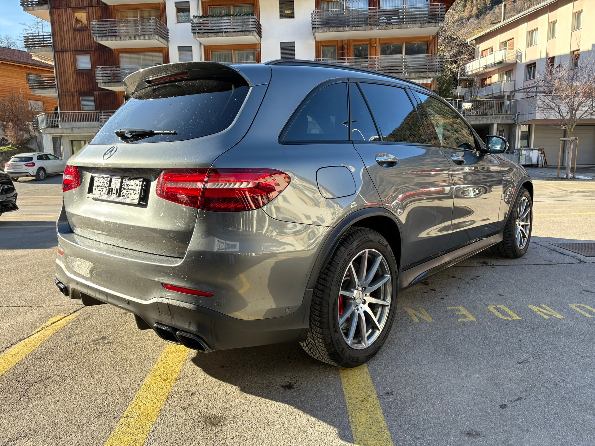 MERCEDES-BENZ GLC 63 S AMG 4Matic+ - 3