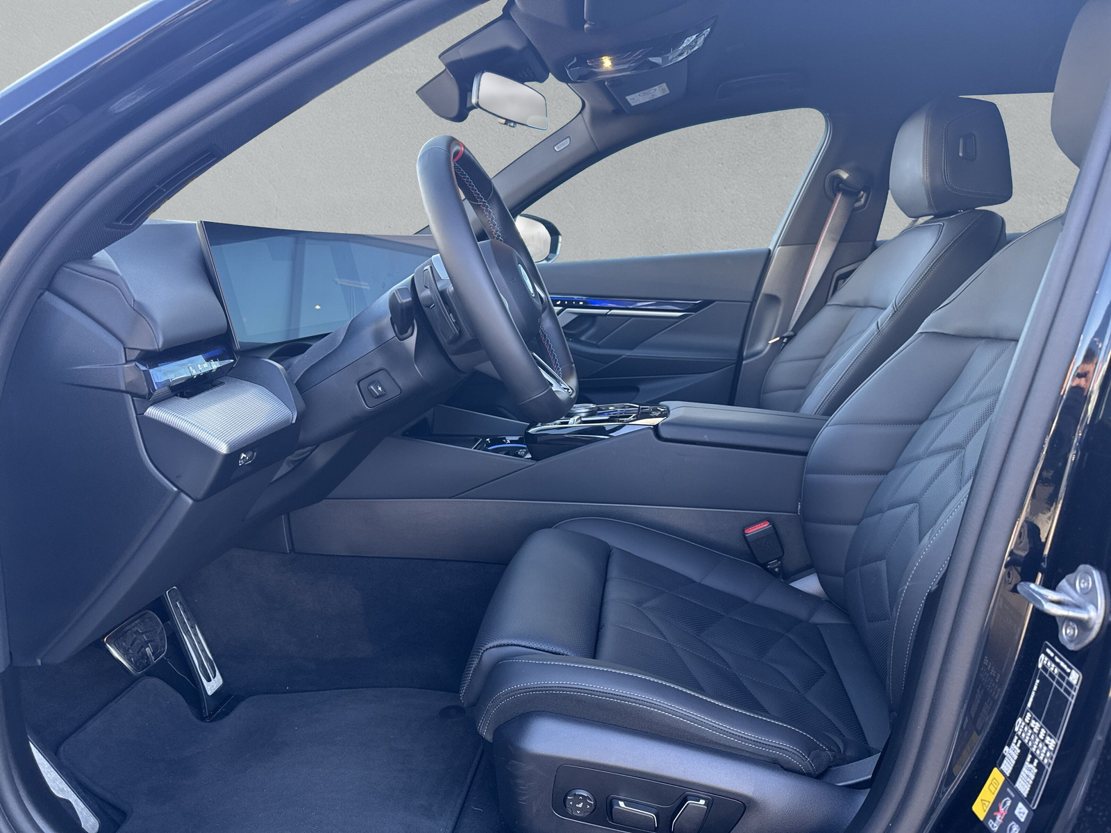 BMW i5 M60 Touring M Sport Pro - 11