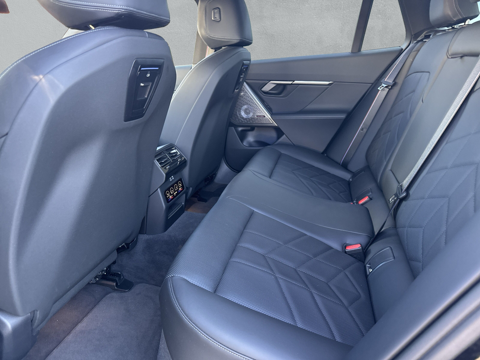 BMW i5 M60 Touring M Sport Pro - 12