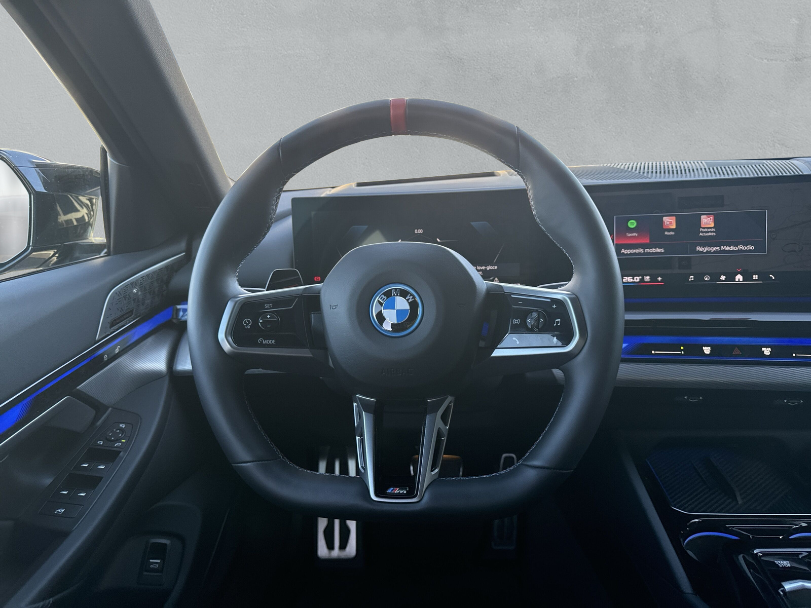 BMW i5 M60 Touring M Sport Pro - 16