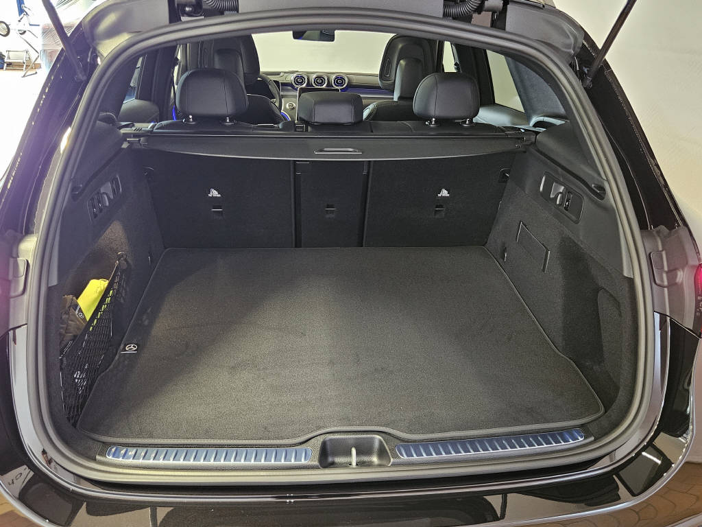 MERCEDES-BENZ GLC 300 4Matic AMG Line - 4