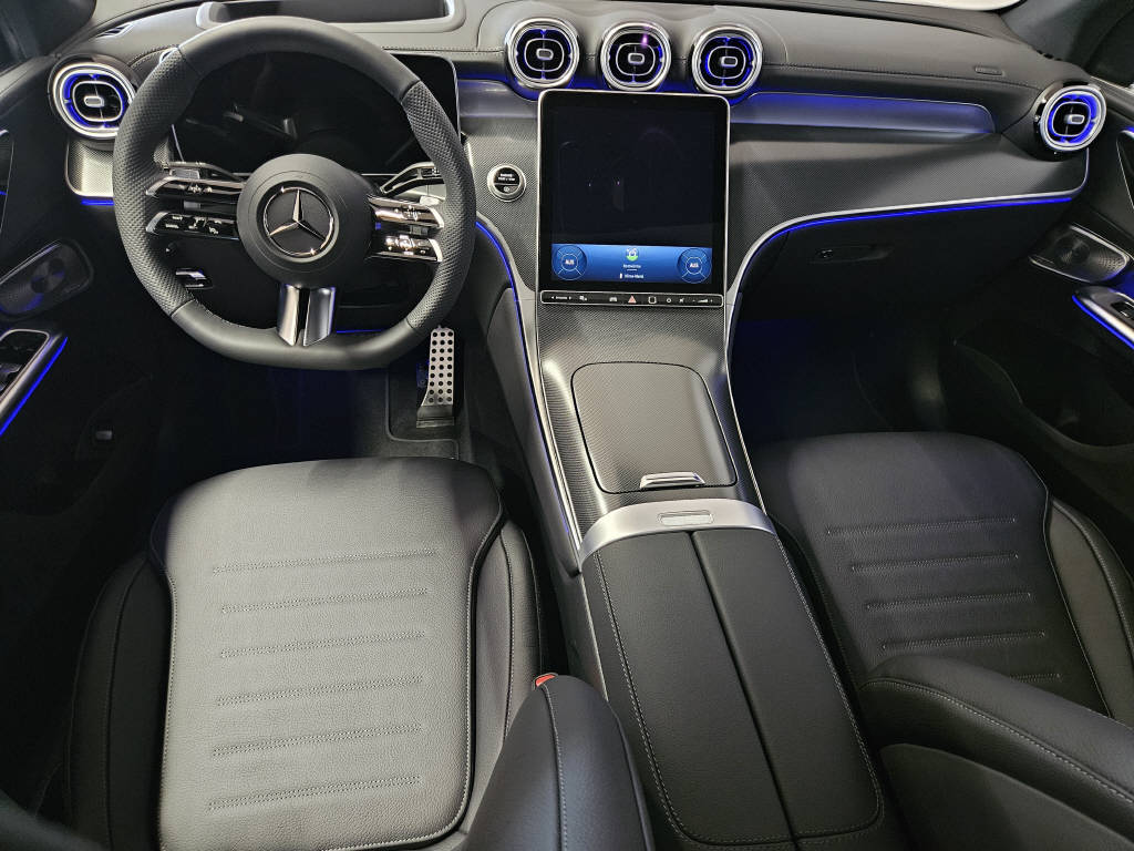MERCEDES-BENZ GLC 300 4Matic AMG Line - 8
