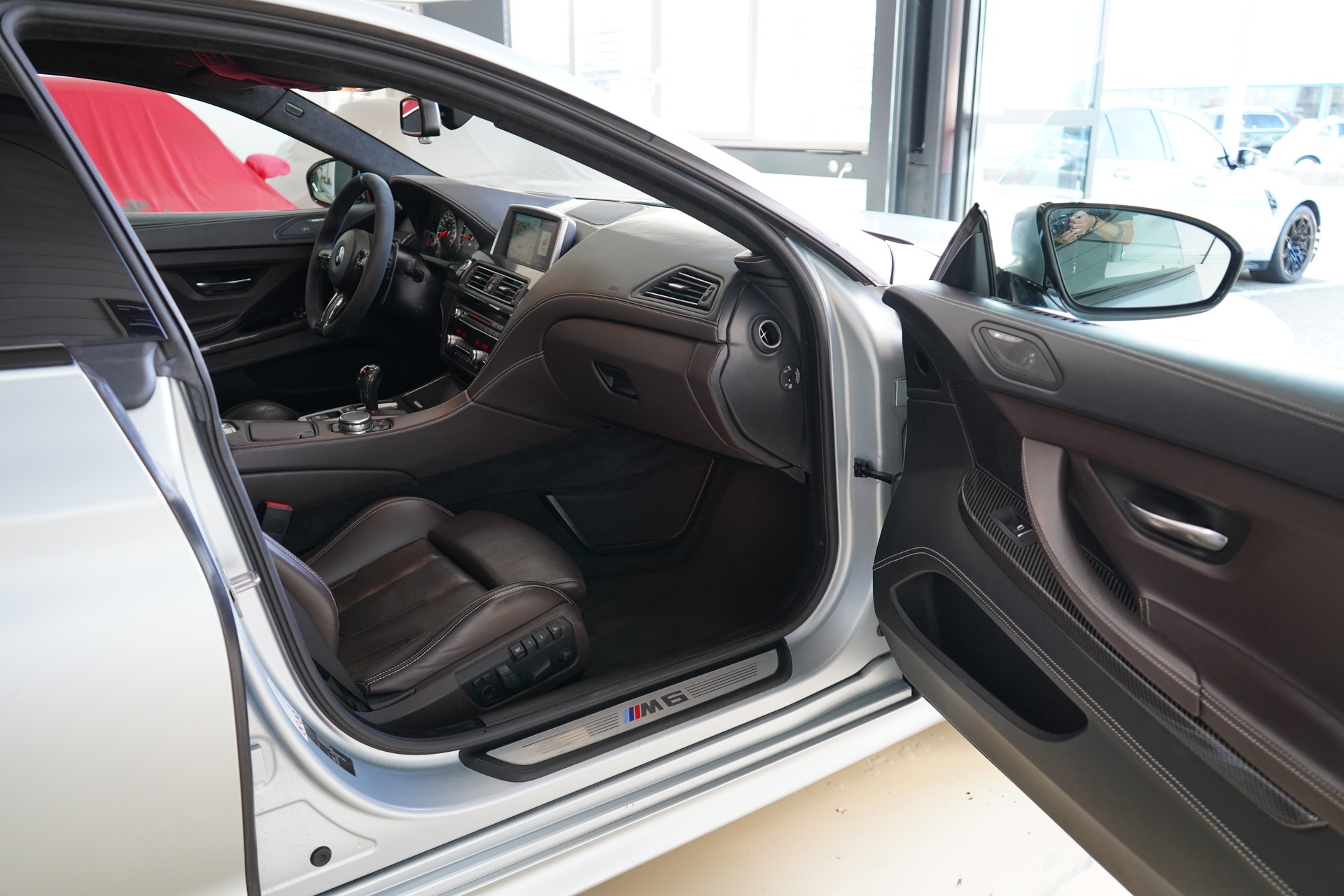 BMW M6 Gran Coupé Drivelogic / Frozen Silver Met. ** - 26
