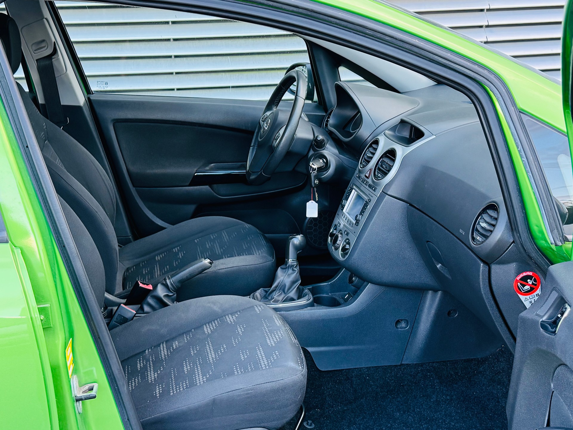 OPEL Corsa 1.4 TP Color Edition - 7