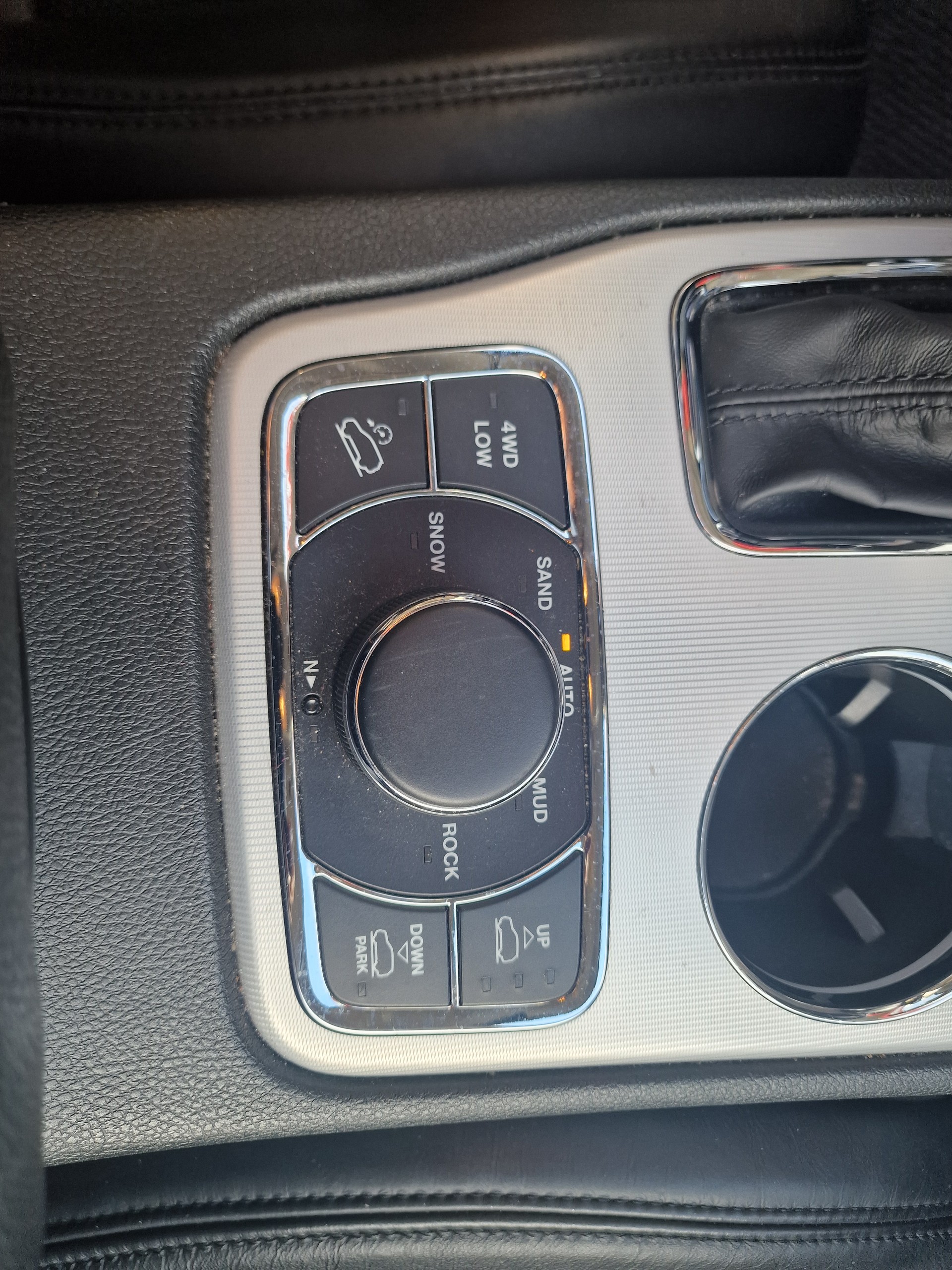 JEEP Grand Cherokee 3.0 CRD Summit Automatic 8xAlu Standheiz 24Mt Gara - 20