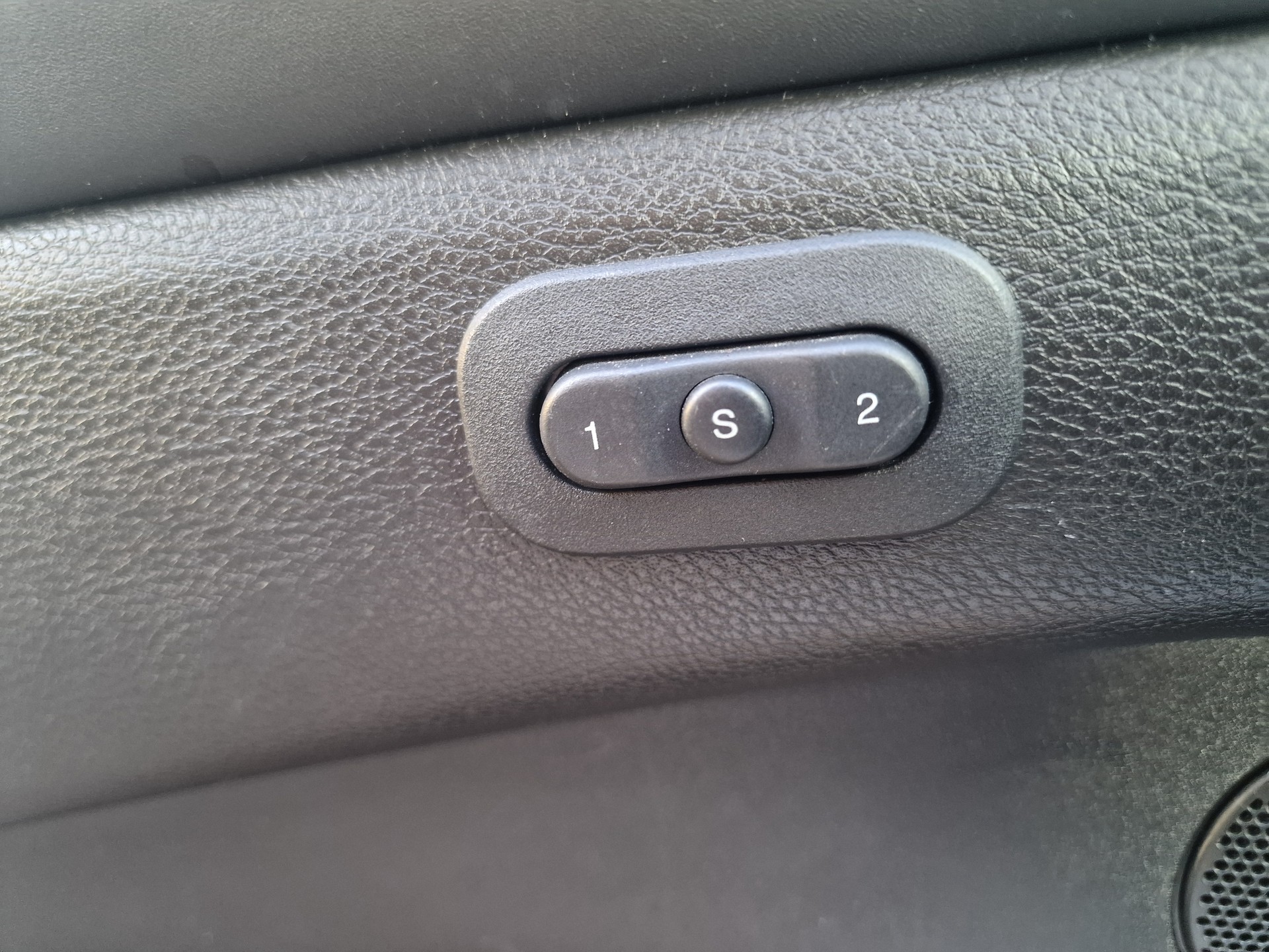 JEEP Grand Cherokee 3.0 CRD Summit Automatic 8xAlu Standheiz 24Mt Gara - 24