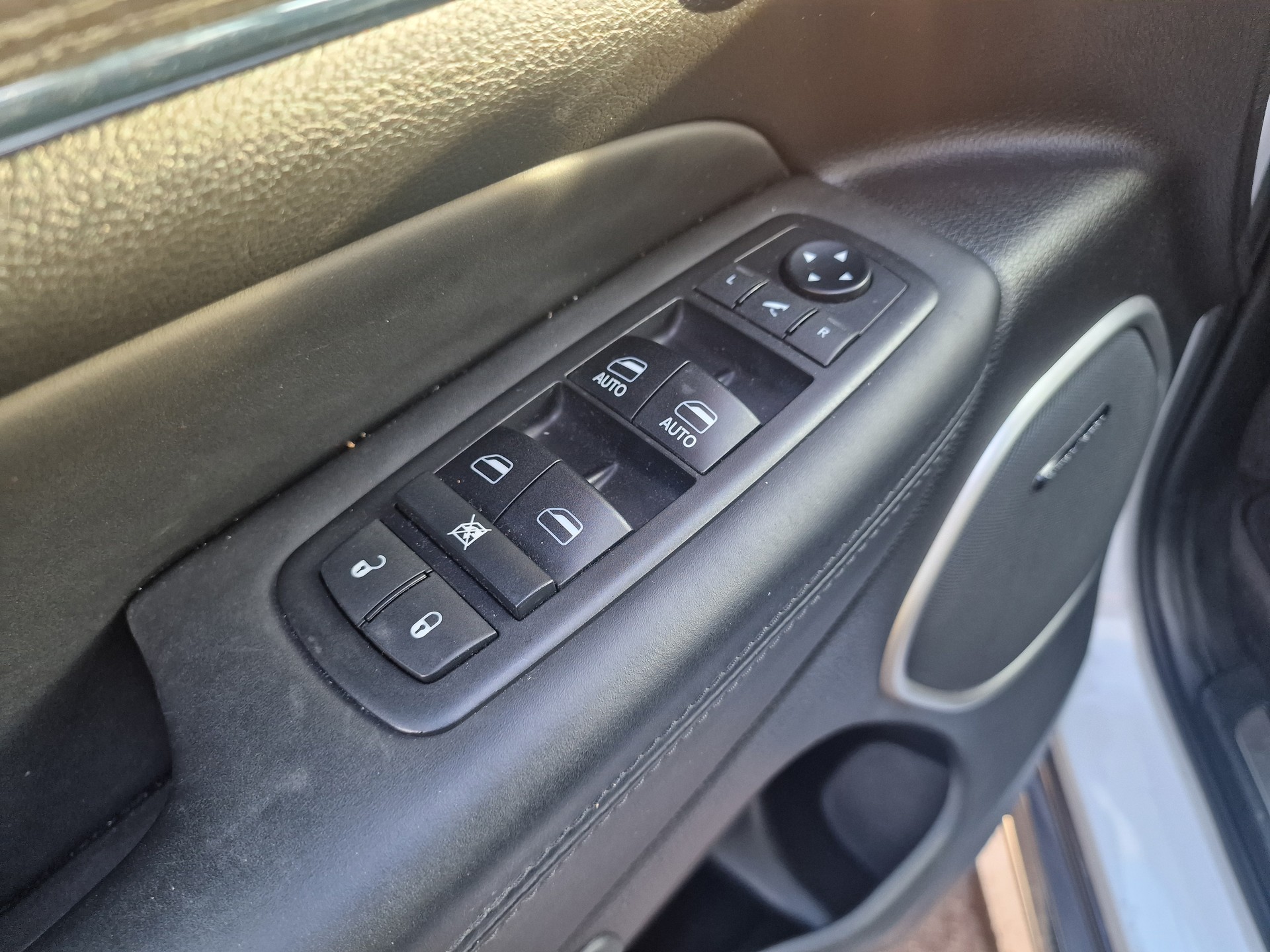 JEEP Grand Cherokee 3.0 CRD Summit Automatic 8xAlu Standheiz 24Mt Gara - 26